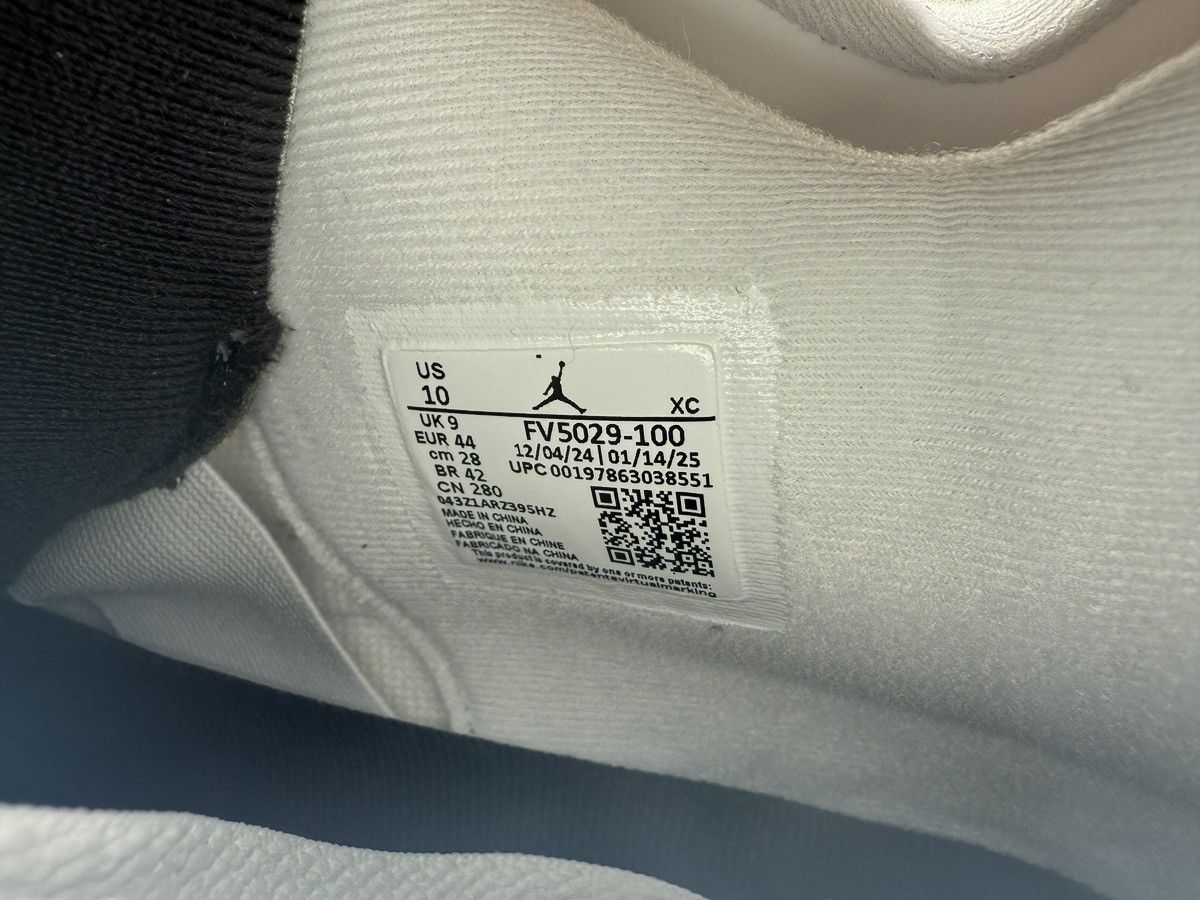 Jordan Brand Jordan White cement 4 Size US 10 / EU 43 - 12 Thumbnail