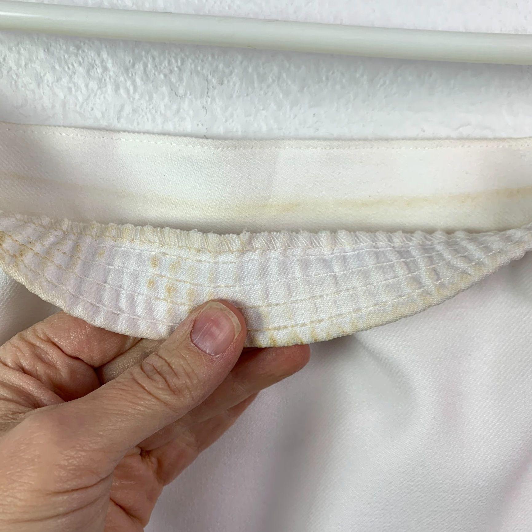 Vintage VINTAGE Donnkenny White Mini Short Retro Mod Skirt Polyester 14 Women Sized 14 7 1970s Secretary/Geek White Size 36" / US 14 / IT 50 - 6 Thumbnail