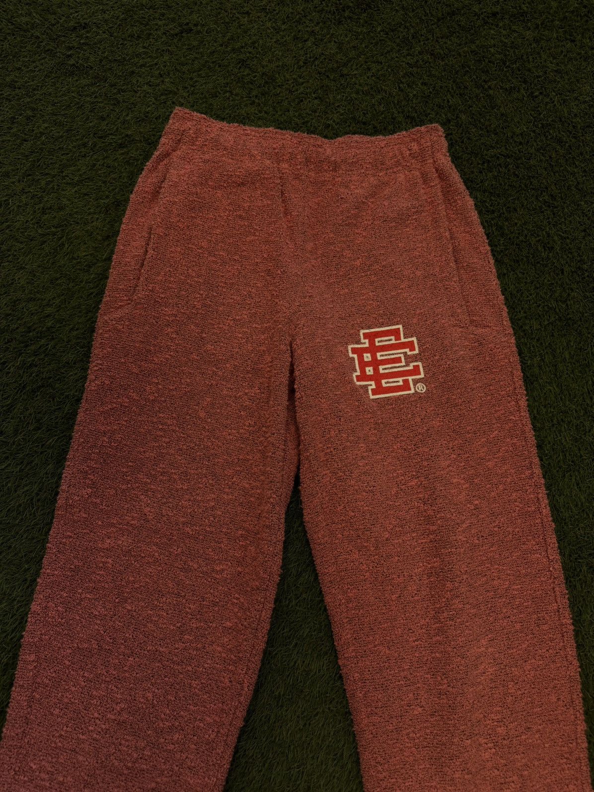Eric Emanuel Eric Emanuel FW21 Pink/Red Boucle Sweatpants Size (M) Size US 31 - 2 Thumbnail