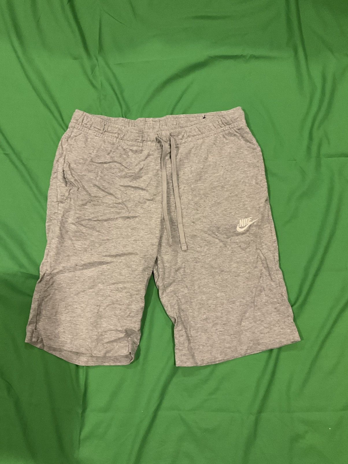 Nike × Vintage Vintage Grey Nike shorts Size US 32 / EU 48 - 1 Thumbnail