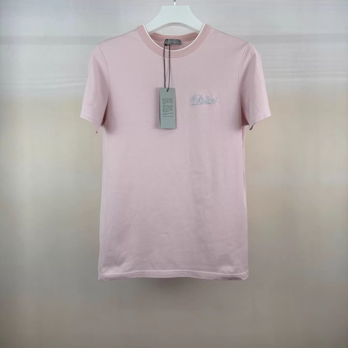 Dior Dior x Poker Embroidered Logo T-shirt S (New) Size US S / EU 44-46 / 1 - 1 Thumbnail