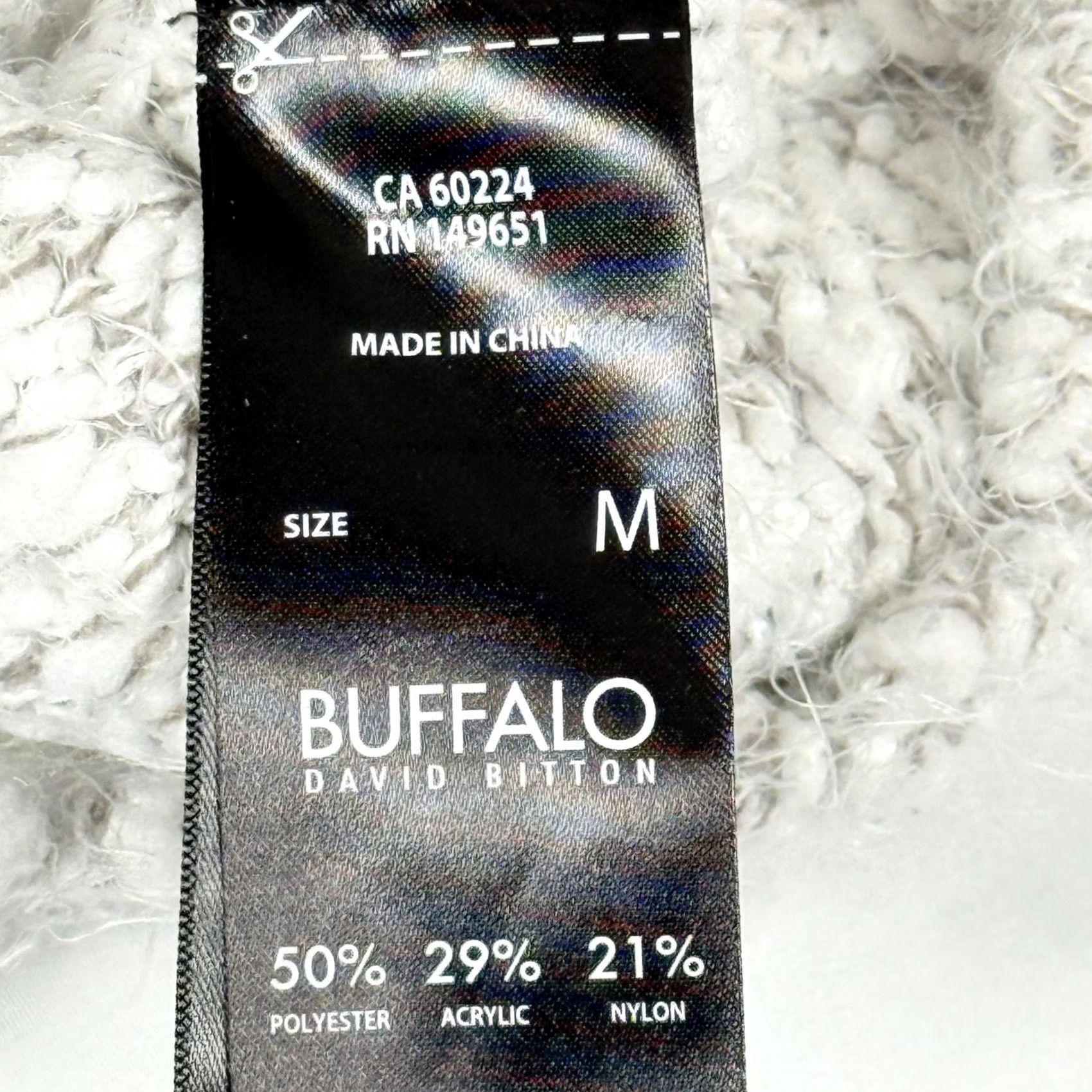 Buffalo David Bitton Buffalo David Bitton Sweater Medium White Gray Eyelash Fuzzy Knit Pullover Cozy Size M / US 6-8 / IT 42-44 - 7 Thumbnail