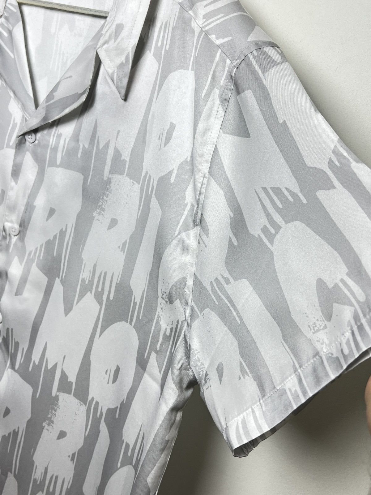 John Richmond richmond graffiti satin camp collar shirt Size US L / EU 52-54 / 3 - 5 Thumbnail