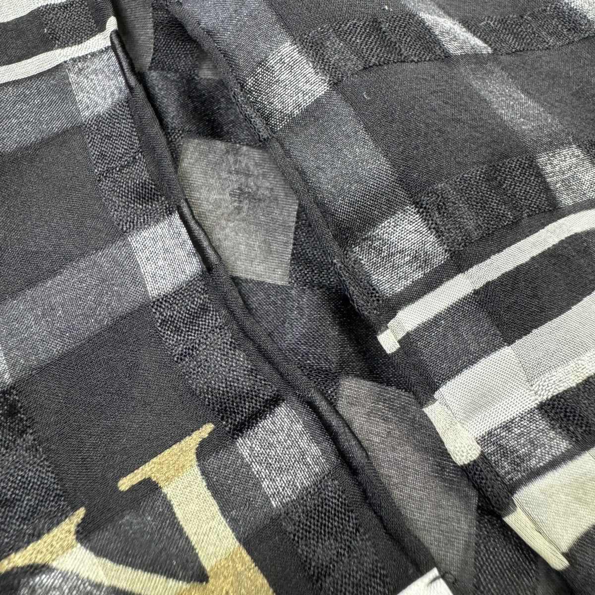 Karl Lagerfeld Vintage Karl Lagerfeld Paris Silk Scarf Size ONE SIZE - 9 Thumbnail