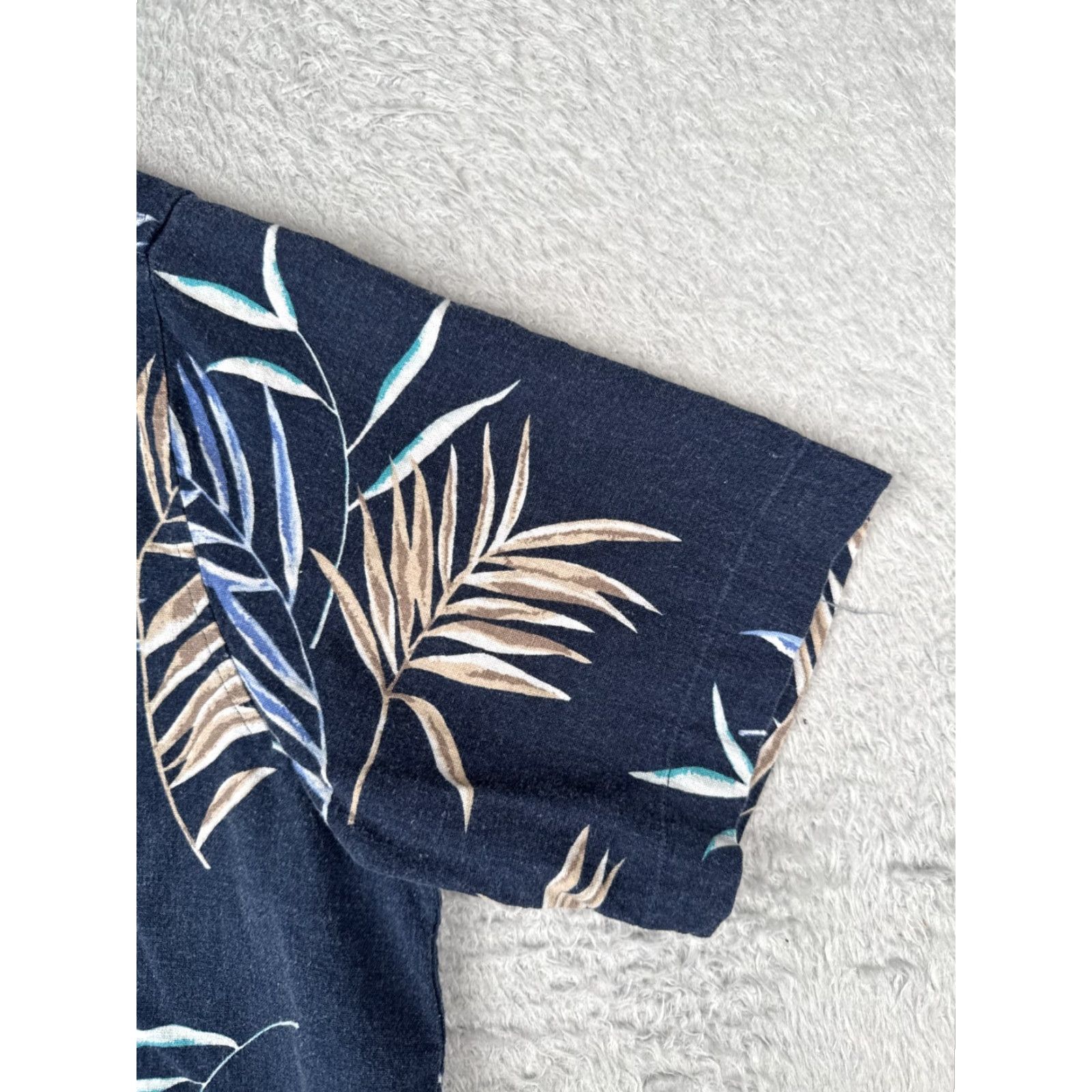 Vintage VINTAGE Vintage Silk Shirt Men XL Blue Leaf Linen Blend Button Hawaiian Beach Shirt Size US XL / EU 56 / 4 - 2 Thumbnail