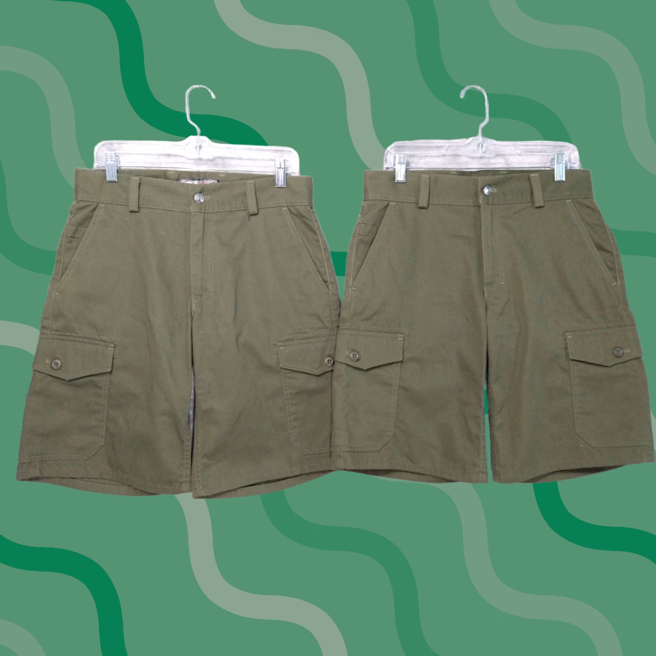 Under Armour Under Armour Shorts Men 30 Green Cargo Safari Canvas Flat Front Lot of 2 Size US 30 / EU 46 - 1 Thumbnail