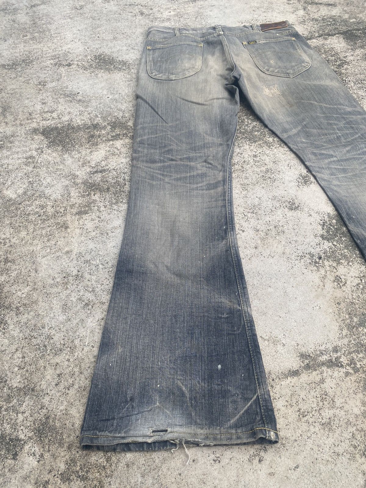 If Six Was Nine × Lee Flare Jeans Lee Distress Patchwork Clawmark Mud Bootcut Size US 32 / EU 48 - 13 Thumbnail