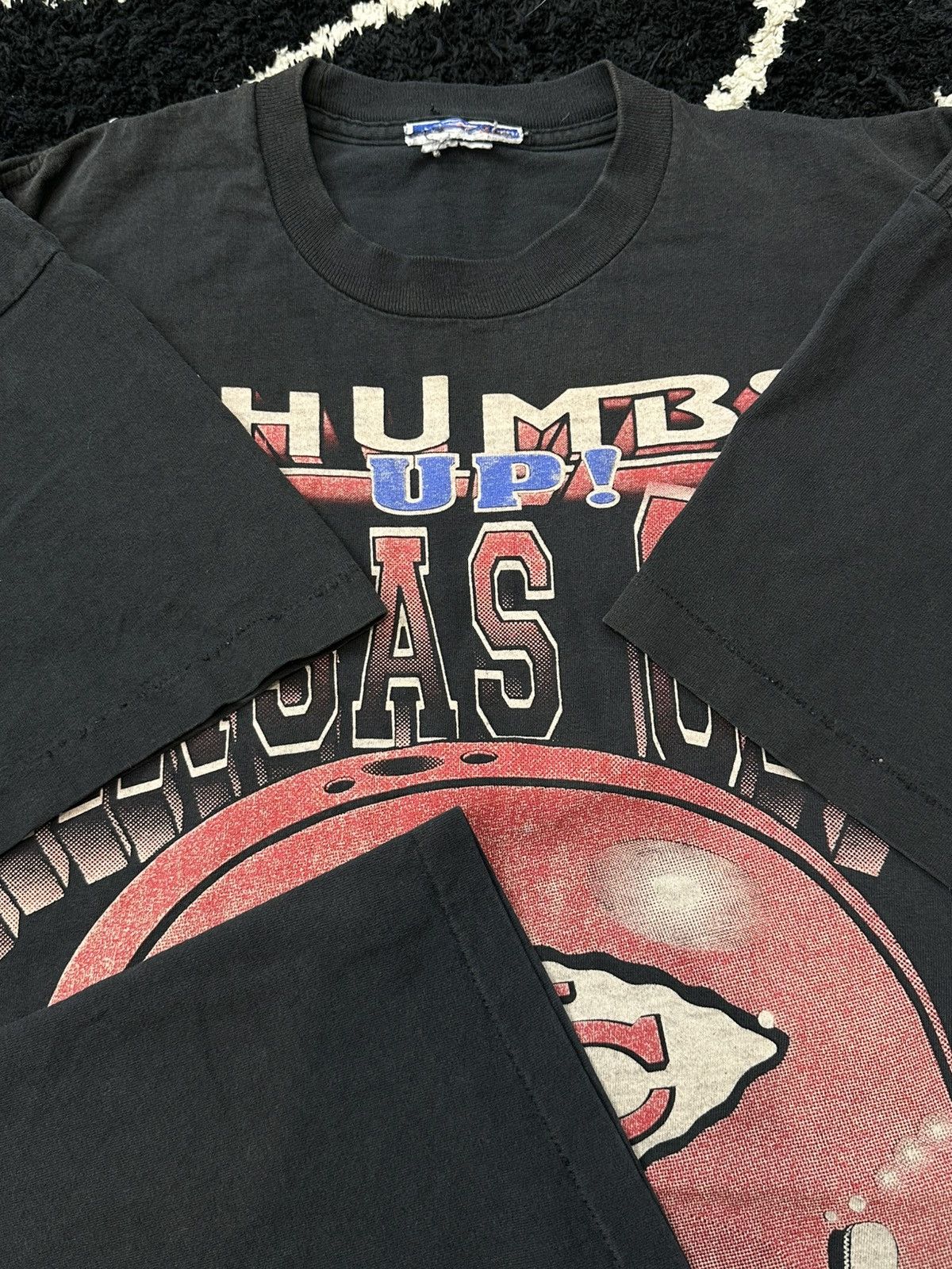 Vintage Vintage 90s Thumbs Up Kansas City Chiefs Football T-Shirt Size US XL / EU 56 / 4 - 4 Thumbnail