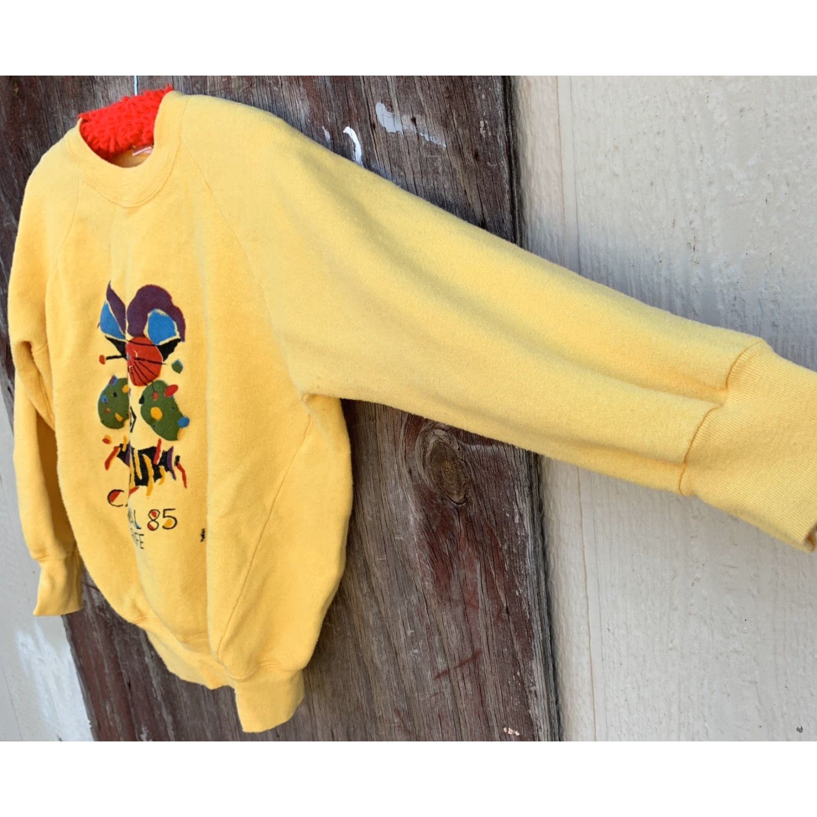 Vintage VINTAGE Carnaval 85 Tenerife Cesar Manrique Art Sweatshirt Raglan 1980s XL Yellow Unisex Adults Pullover Graphic Print 80s Men Women Size US XL / EU 56 / 4 - 6 Thumbnail
