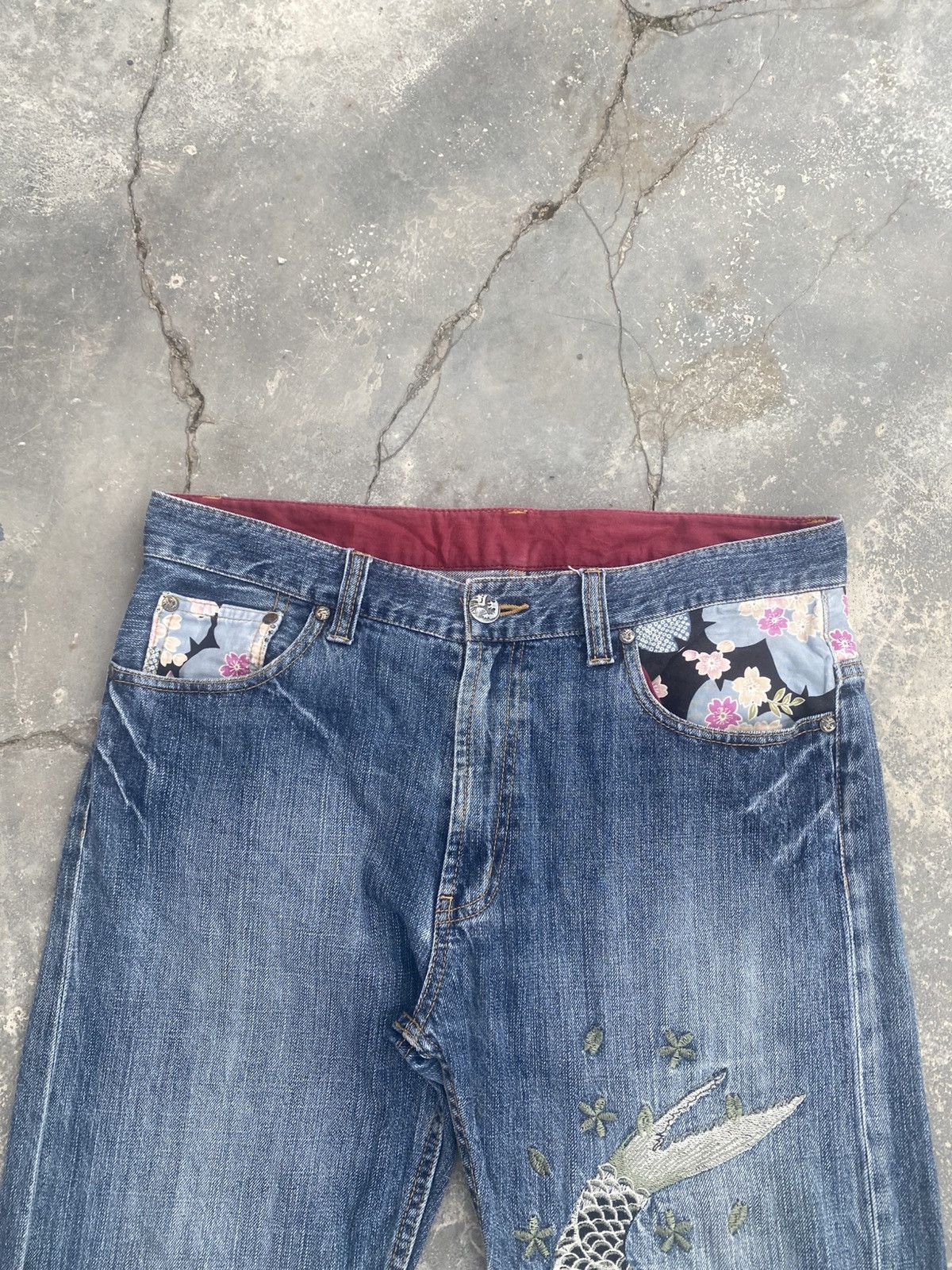 Karakuri Tamashii Vintage JAPAN KOI Distressed Jeans Size US 33 - 5 Thumbnail