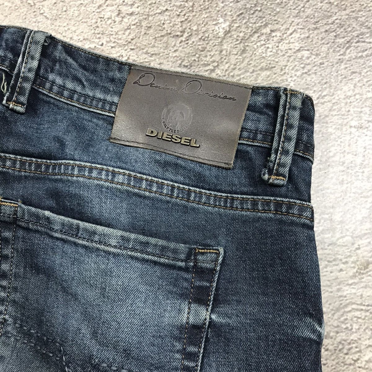 Diesel VINTAGE DIESEL JEANS CASUAL STREETWEAR FADED LOW RISE Y2K Size US 38 / EU 54 - 7 Thumbnail