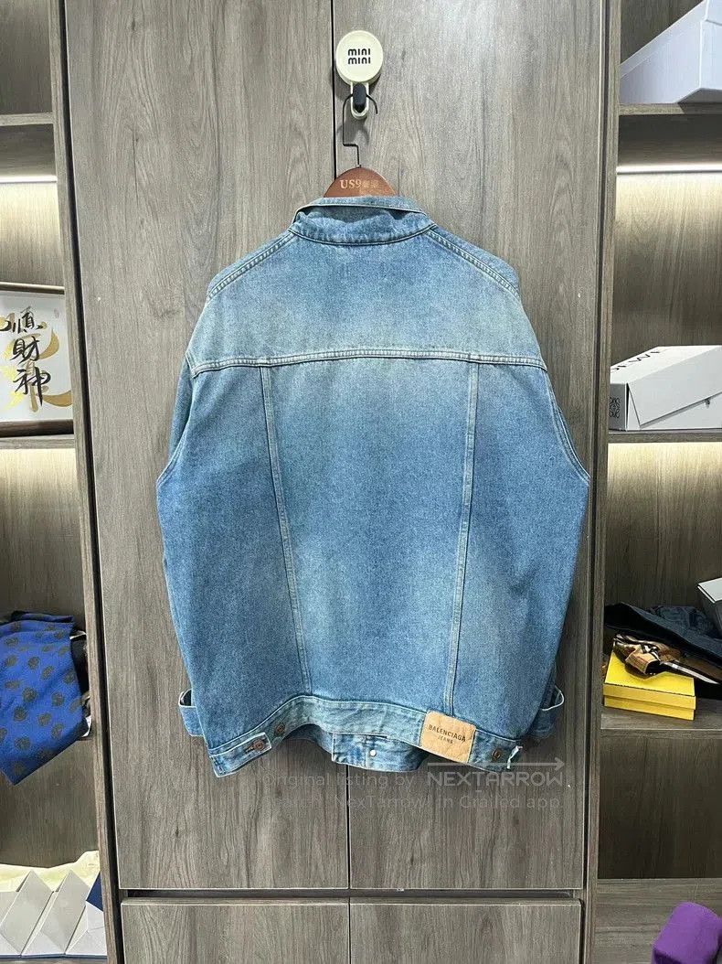 Balenciaga Balenciaga Washed Denim Jacket OS. Size US S / EU 44-46 / 1 - 4 Thumbnail