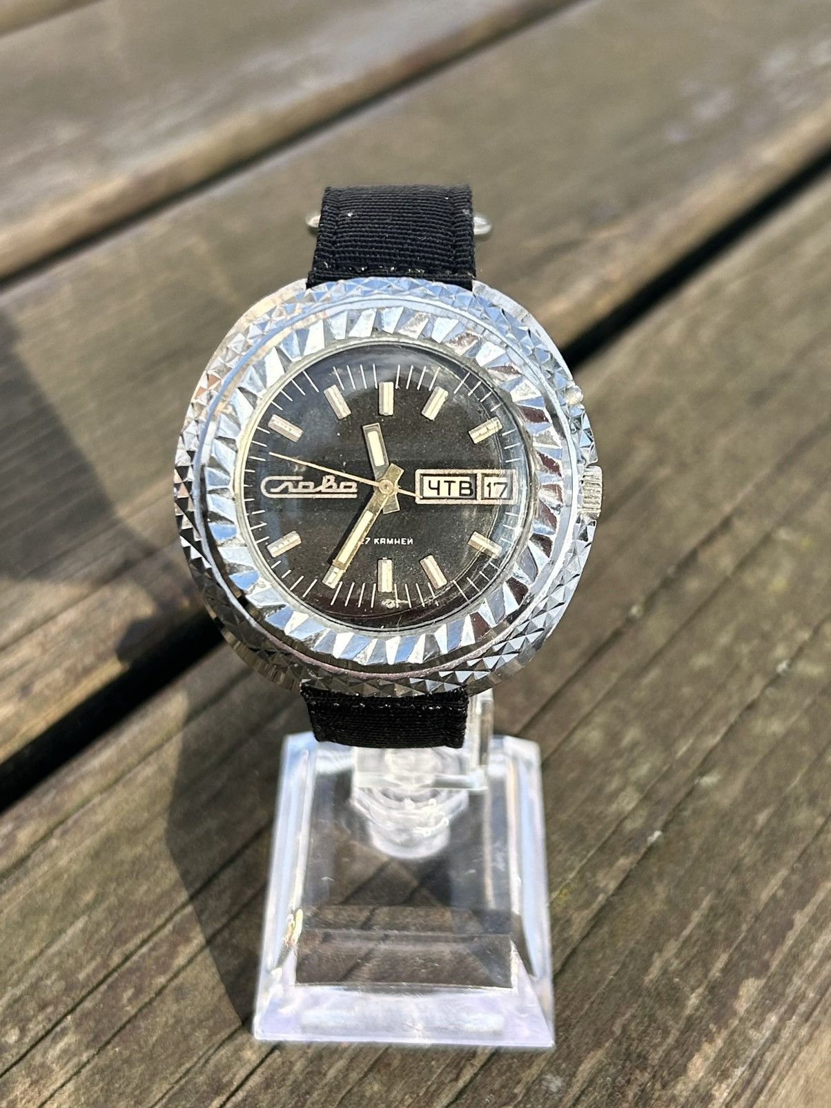 Vintage Vintage Watch Retro Soviet USSR Automatic Slava 27 Jewels Size ONE SIZE - 3 Thumbnail