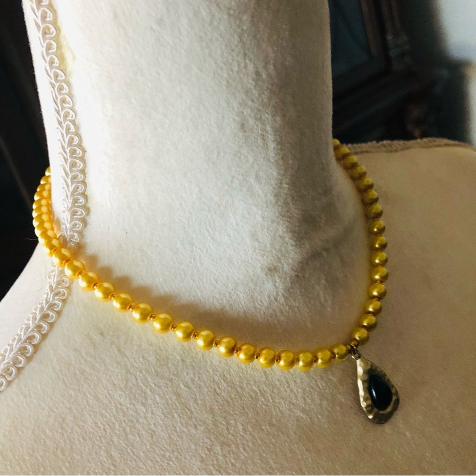 Handmade Handcrafted repurpose black glass teardrop Pearl necklace Size ONE SIZE - 3 Thumbnail
