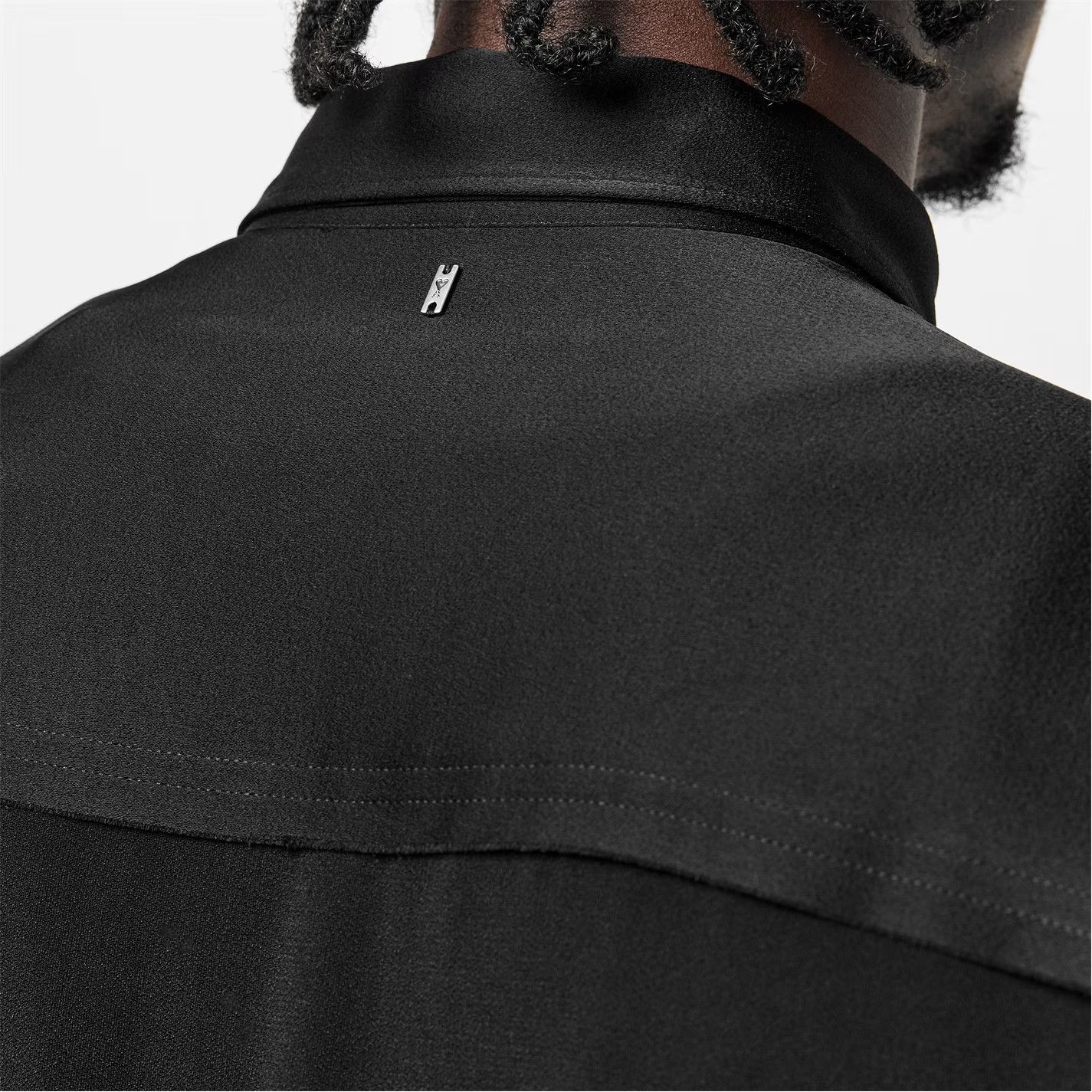 AMI o1g2r1mq0326 Viscose Long-Sleeve Plain Shirt in Black Size US M / EU 48-50 / 2 - 5 Thumbnail
