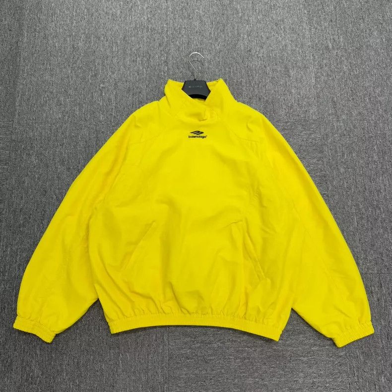 Balenciaga Balenciaga 3B Letter Embroidered Insulated Jacket Size US S / EU 44-46 / 1 - 1 Thumbnail