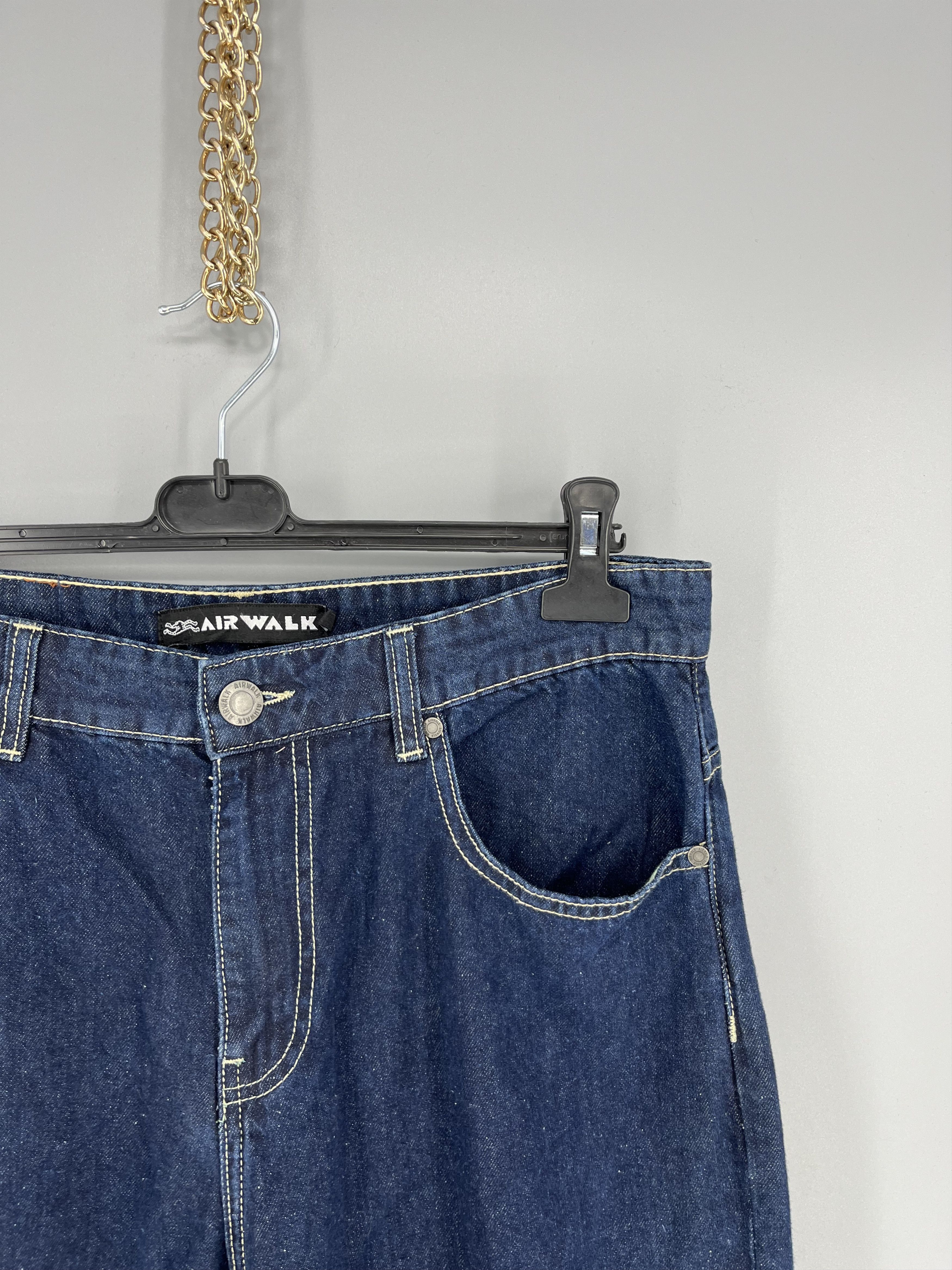 Airwalk × Vintage Vintage Airwalk Turn Up Jean Running Man Skate Jeans Size US 32 / EU 48 - 6 Thumbnail