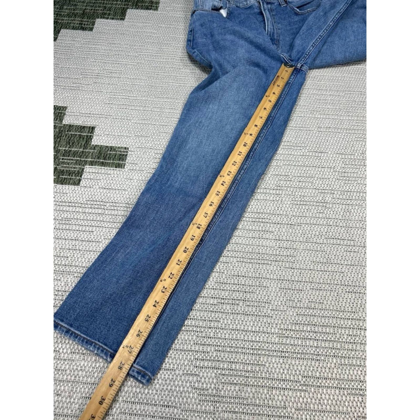 Abercrombie & Fitch Abercrombie & Fitch Jeans Ankle Womens 28x28 Blue 28 Inseam 28in High Rise Straight Ultra 6 XS? Size 28" / US 6 / IT 42 - 5 Thumbnail