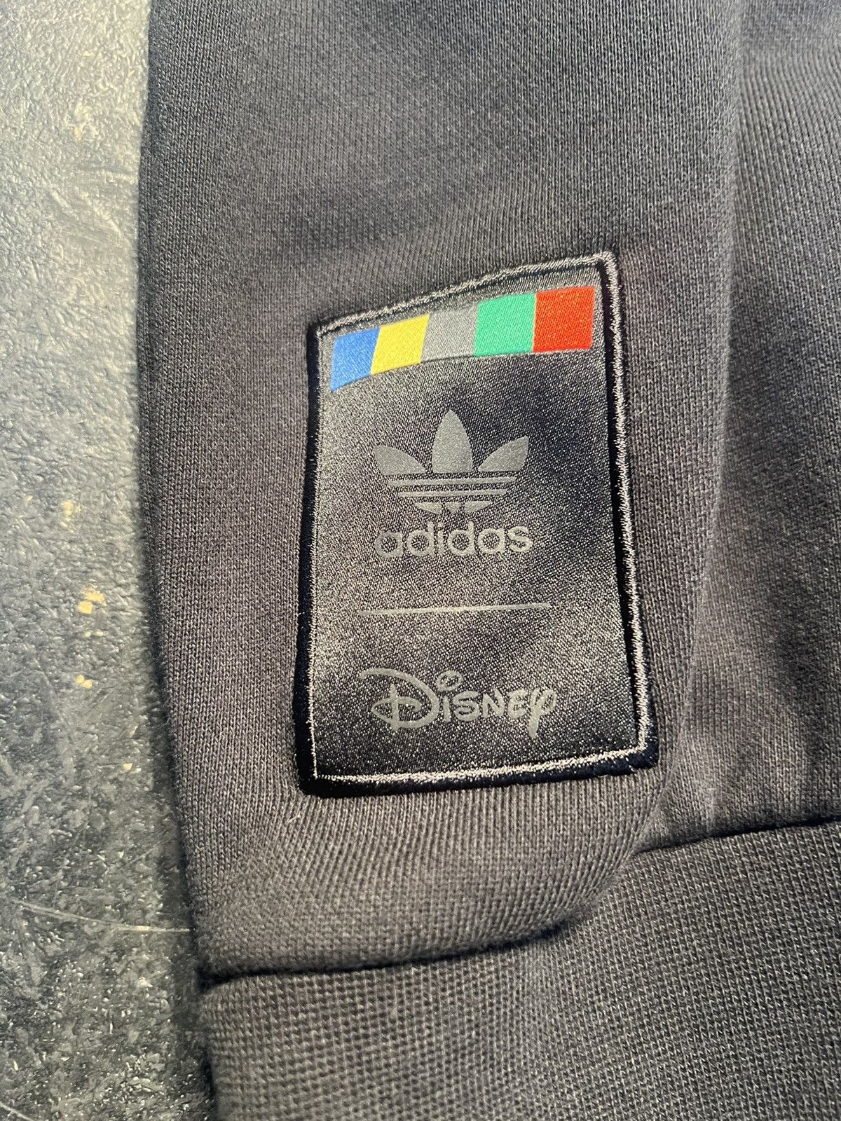 Adidas × Disney Adidas x Disney “Goofy” Crewneck Size US M / EU 48-50 / 2 - 3 Thumbnail