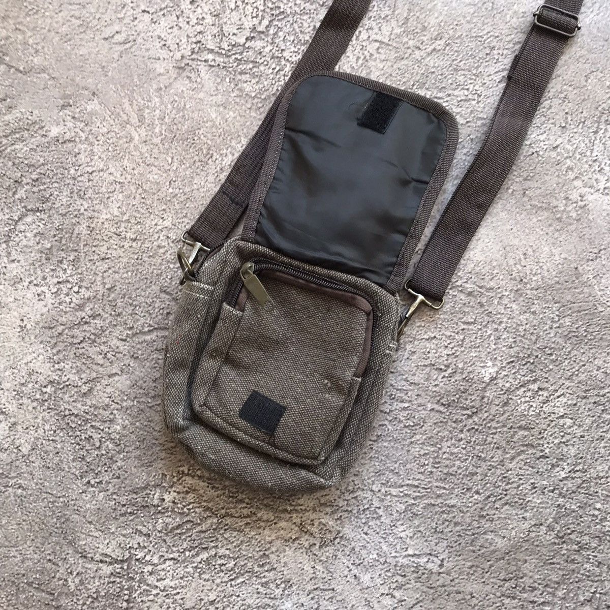 Vintage Vintage Y2K Japanese Crossbody Bag Techwear Streetwear OS Size ONE SIZE - 6 Thumbnail