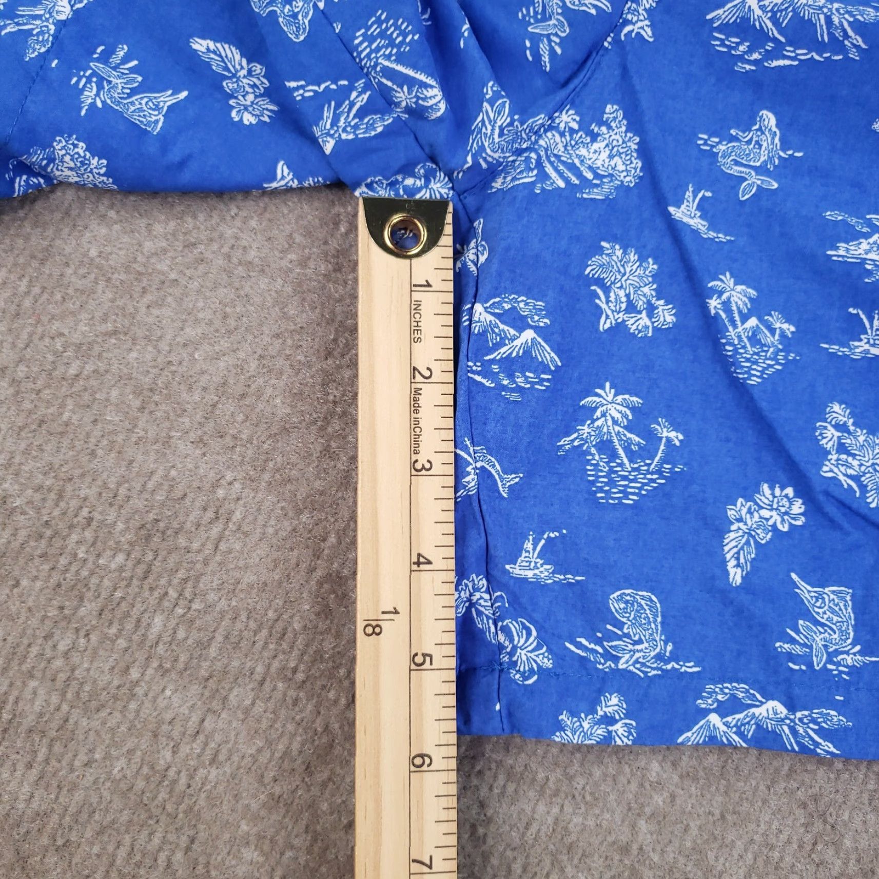 Vintage Columbia PFG Swim Trunks Mens Medium Blue Elastic Waist Lined Geometric Pockets Recreation Swim Bottoms M Blue Mens Size ONE SIZE - 2 Thumbnail