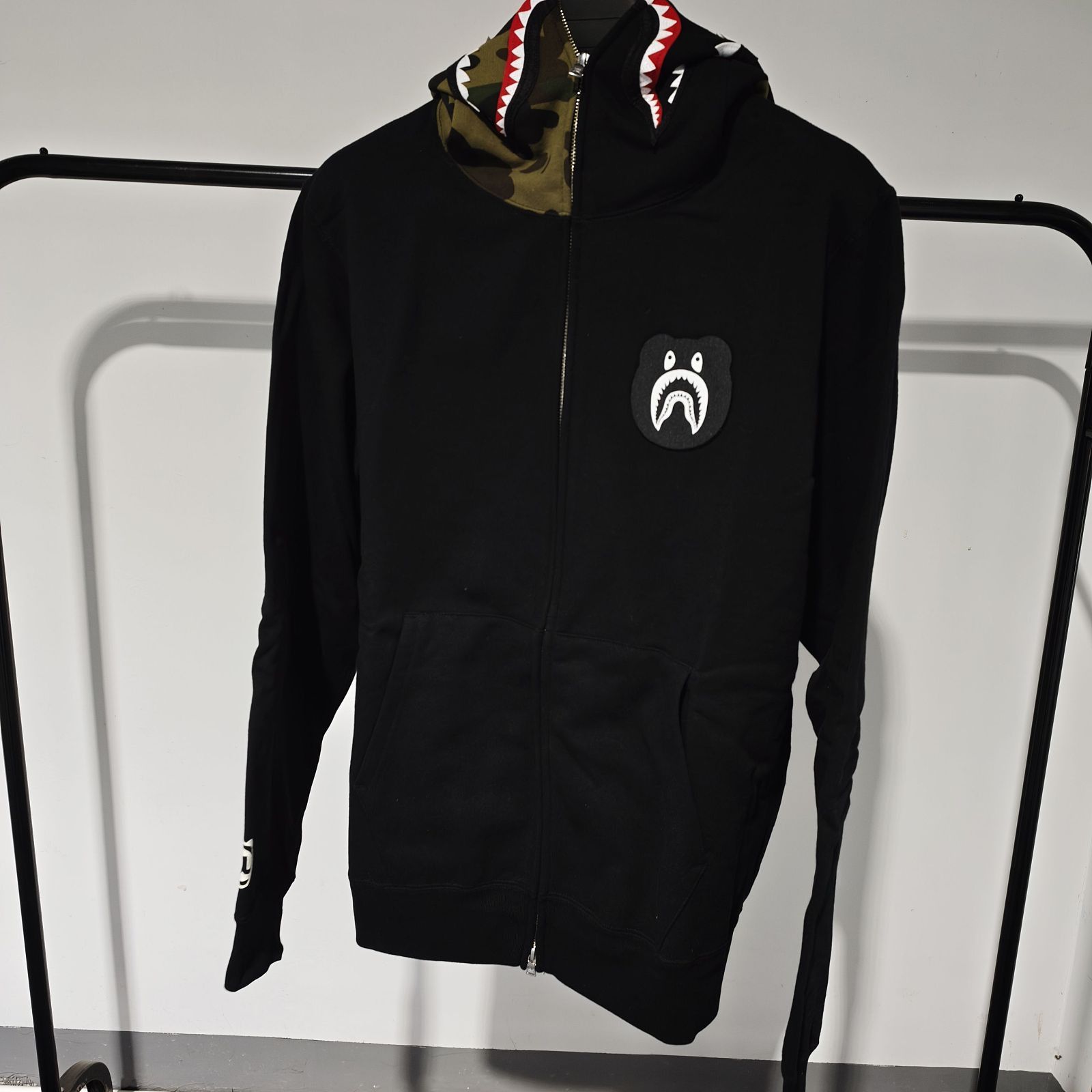 Bape A Bathing Ape x Be@rbrick Hoodie Size XL Size US XL / EU 56 / 4 - 1 Thumbnail
