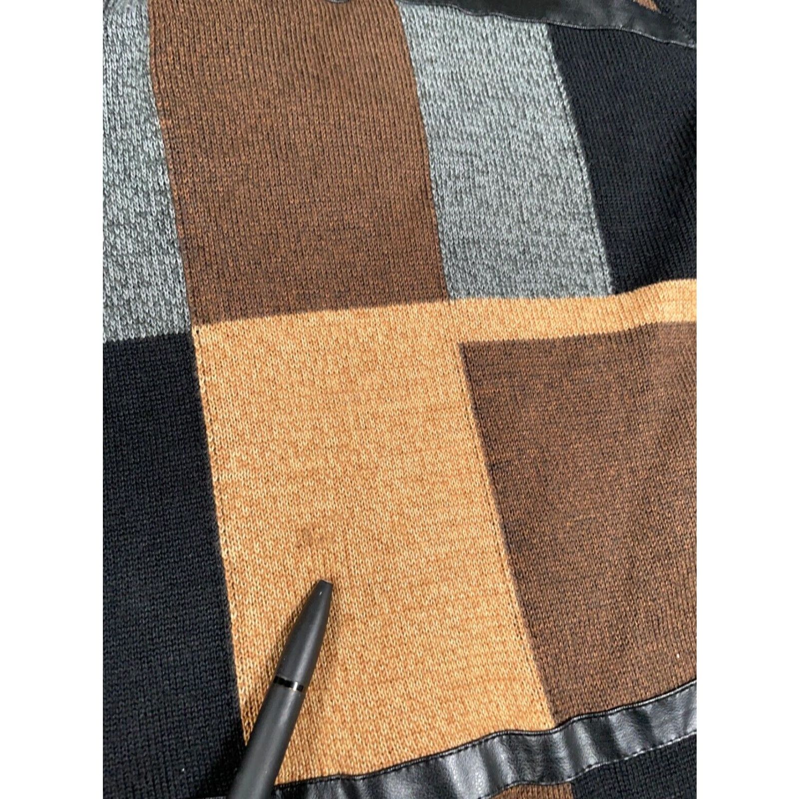 Vintage Vintage Men's Sweater 1/4 Zip Black Brown Check Pattern Wool Knit Large Fall Winter Retro 90s Size US L / EU 52-54 / 3 - 5 Thumbnail