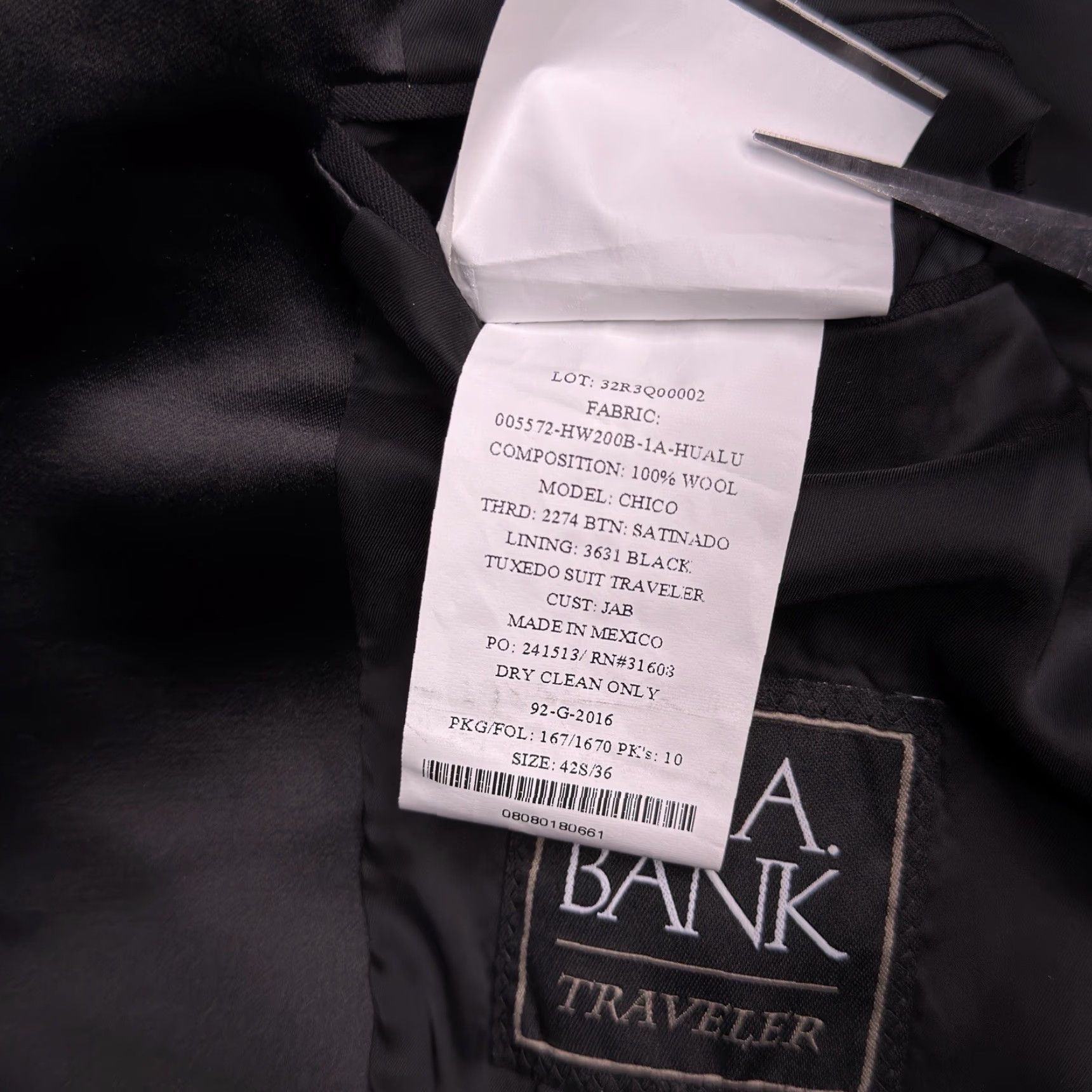 Jos. A. Bank Jos A Bank Traveler Tuxedo Suit 42 Short Black 36 Waist Pants Formal 2 Piece New Size US 42 / EU 58 - 7 Thumbnail
