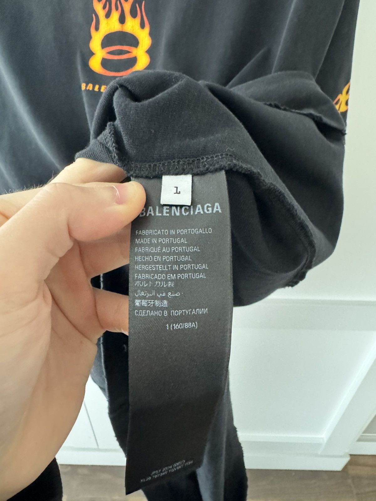 Balenciaga Balenciaga Burning Unity Distressed Tee Size US S / EU 44-46 / 1 - 10 Thumbnail