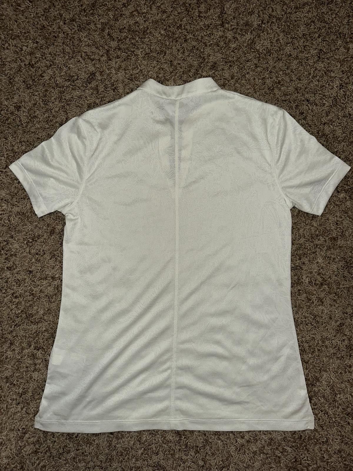 Nike Nike Women’s Breathe Golf Short Sleeve Shirt Sample Size S / US 4 / IT 40 - 5 Thumbnail