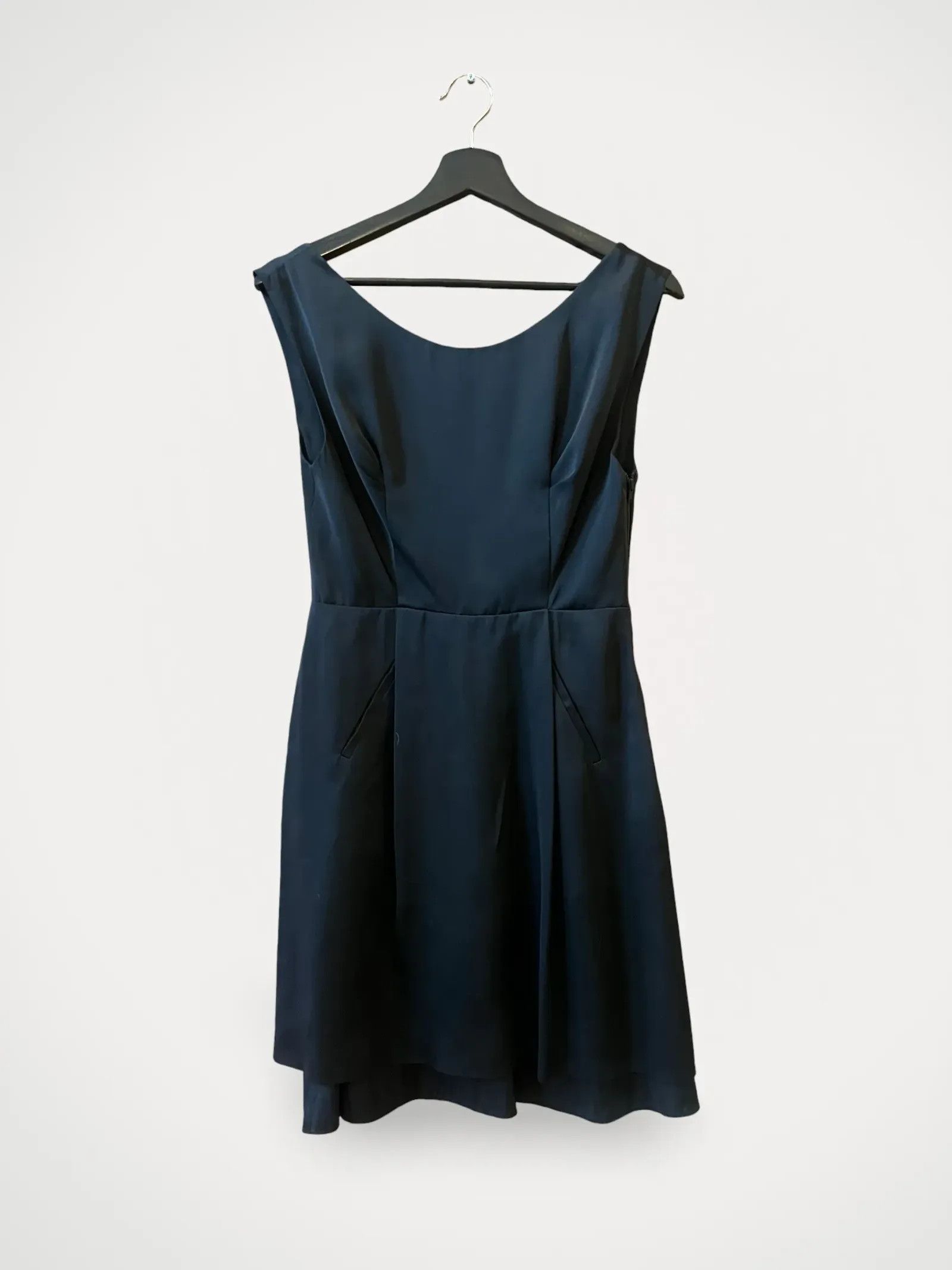 Acne Studios Acne Studios Betty Fluid Dress Size XS / US 0-2 / IT 36-38 - 1 Thumbnail