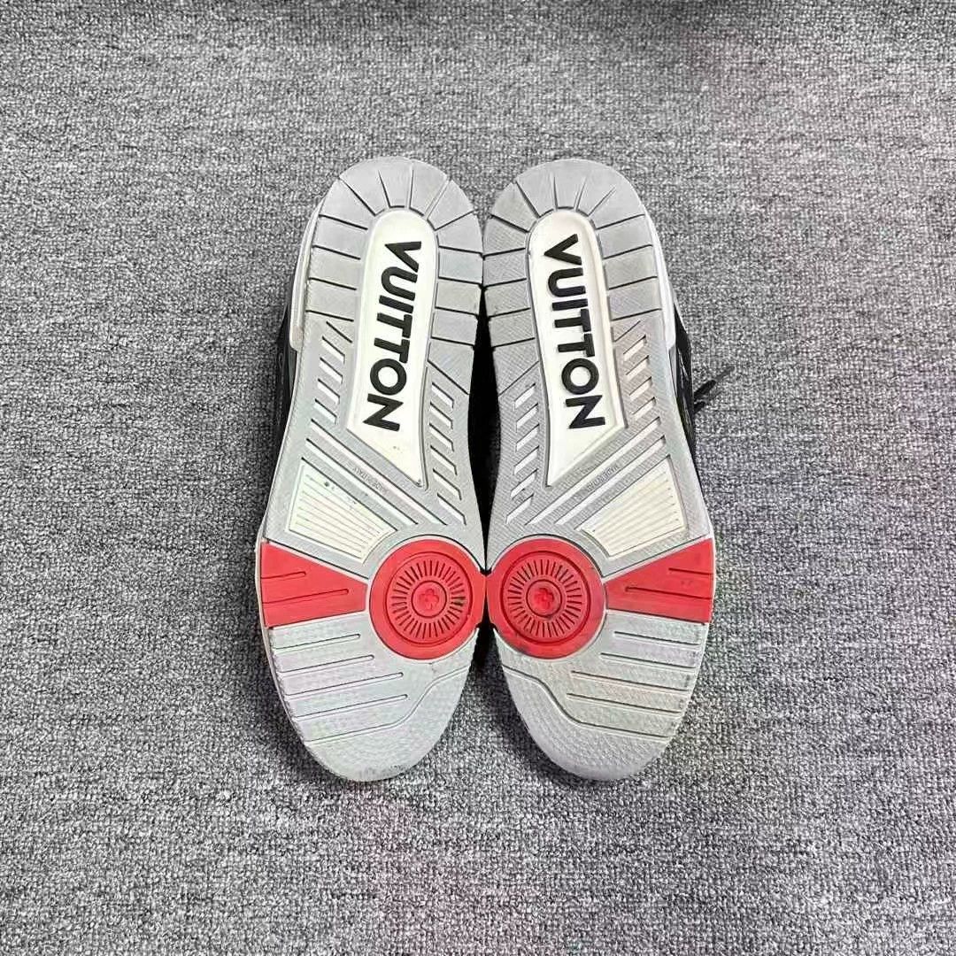 Louis Vuitton Louis Vuitton LV Trainer Black Grey White 7.5 41.5 95% Size US 7.5 / EU 40-41 - 7 Thumbnail