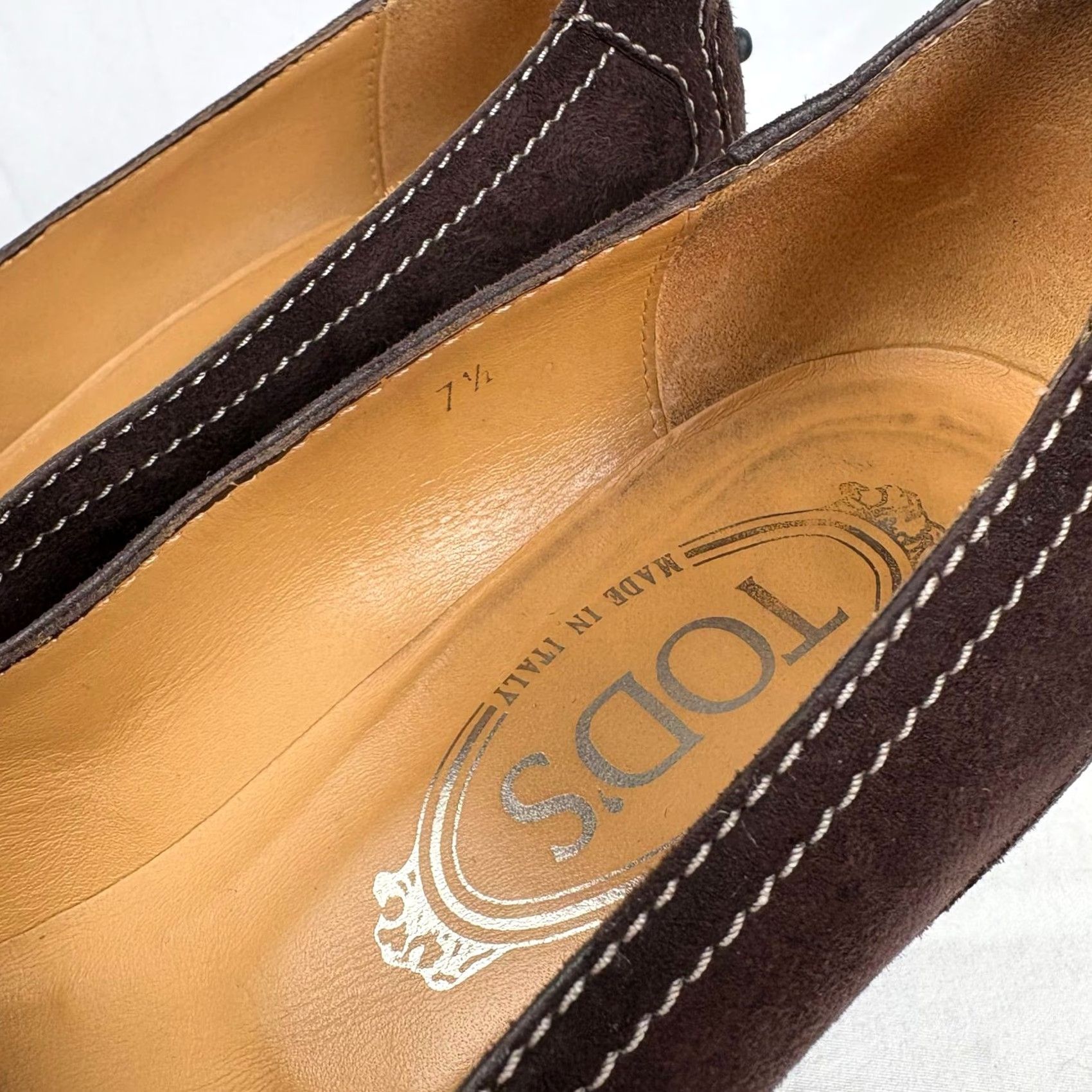 Vintage Tod's Dark Brown Suede Leather Low Heel Loafer Pumps Women's 7.5 Pointed Toe Mid Heel Leather Italy Workwear 2.5" Size US 8 / IT 38 - 7 Thumbnail