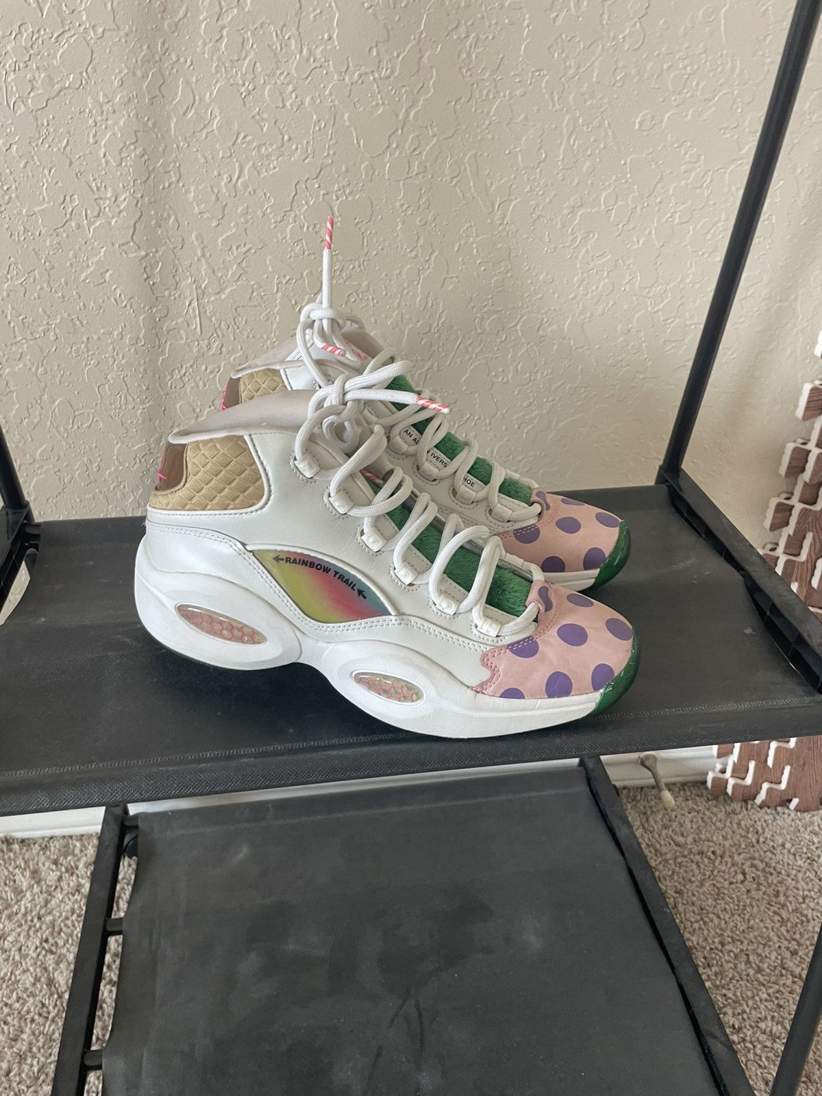Reebok Reebok Question Mid Candyland Size US 10 / EU 43 - 4 Thumbnail