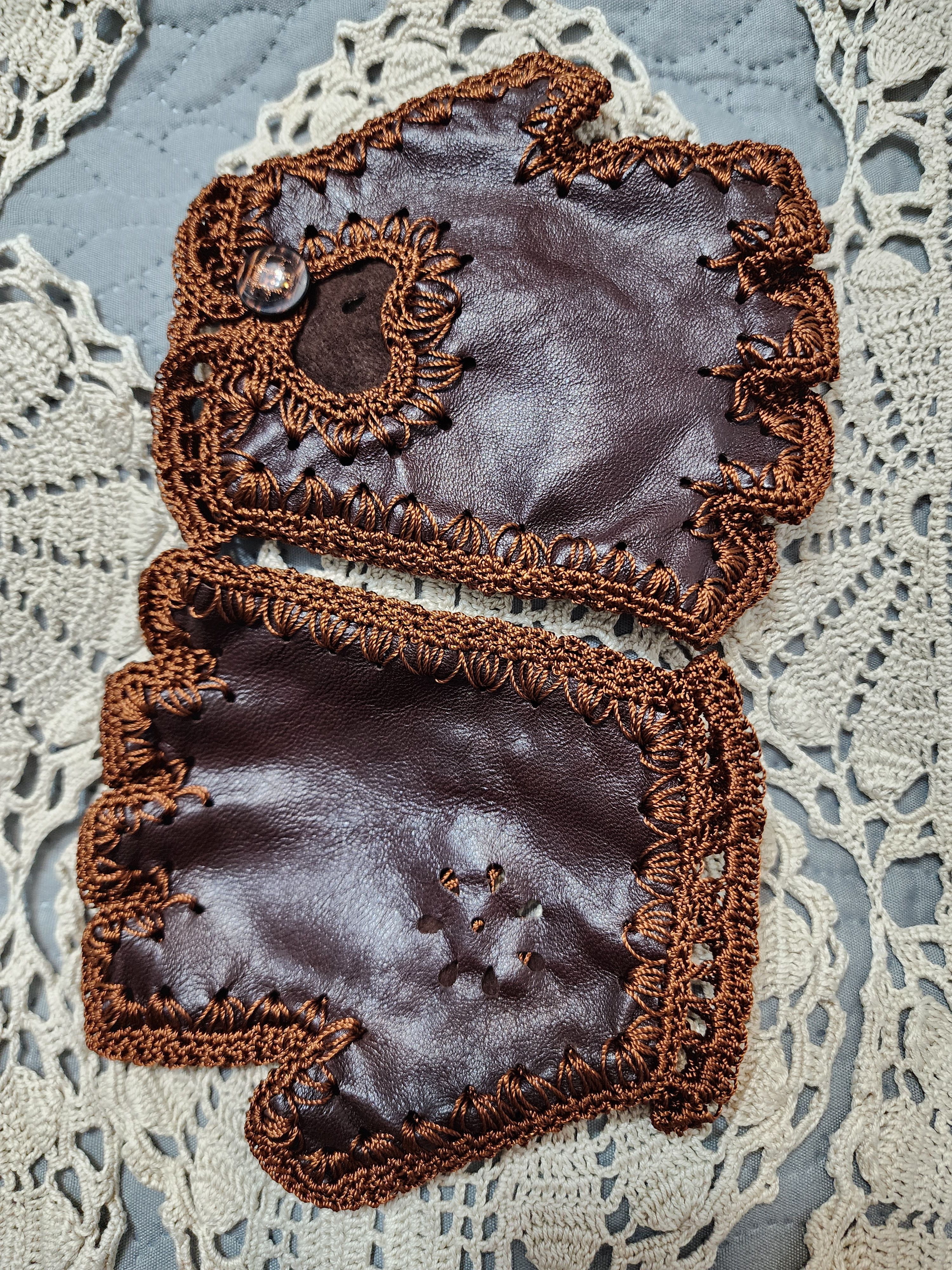Handmade Women's leather fingerless gloves, handmade. Size ONE SIZE - 1 Thumbnail