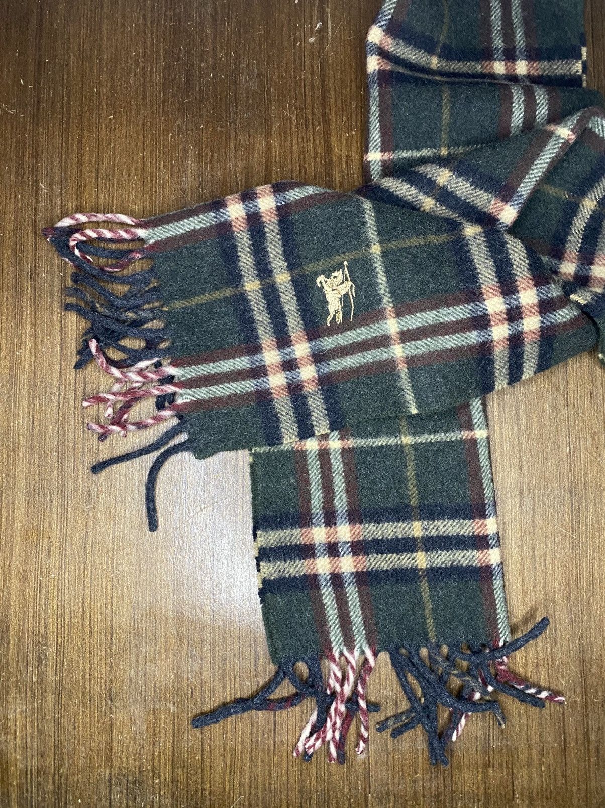 Burberry Scarf Burberry Size ONE SIZE - 10 Thumbnail