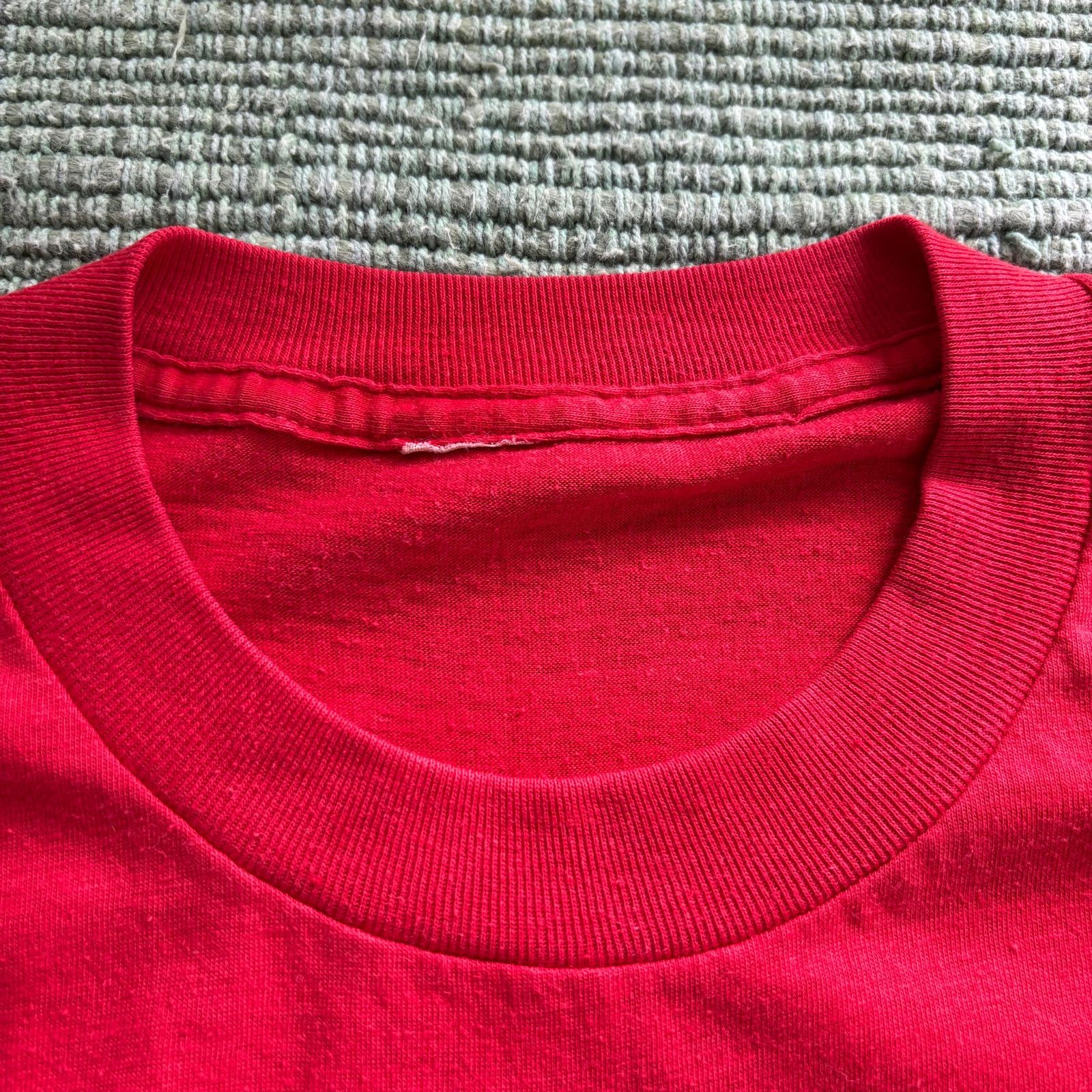 Vintage Vintage 80s Thin Single Stitched US Marines Tee Shirt Sz L Size US L / EU 52-54 / 3 - 5 Thumbnail