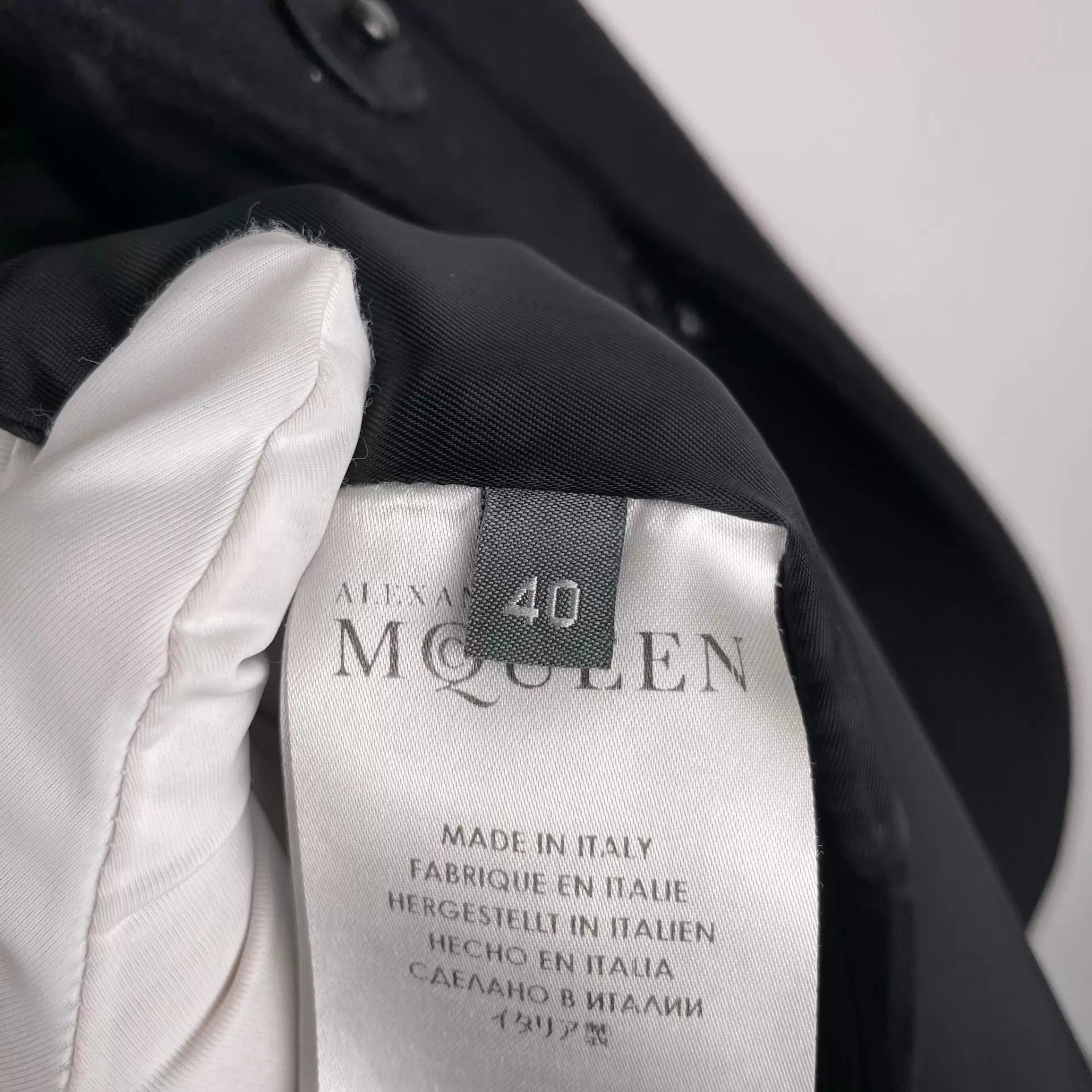 Alexander McQueen Alexander McQueen Sleeveless Blend Cape Black 40 Size S / US 4 / IT 40 - 3 Thumbnail