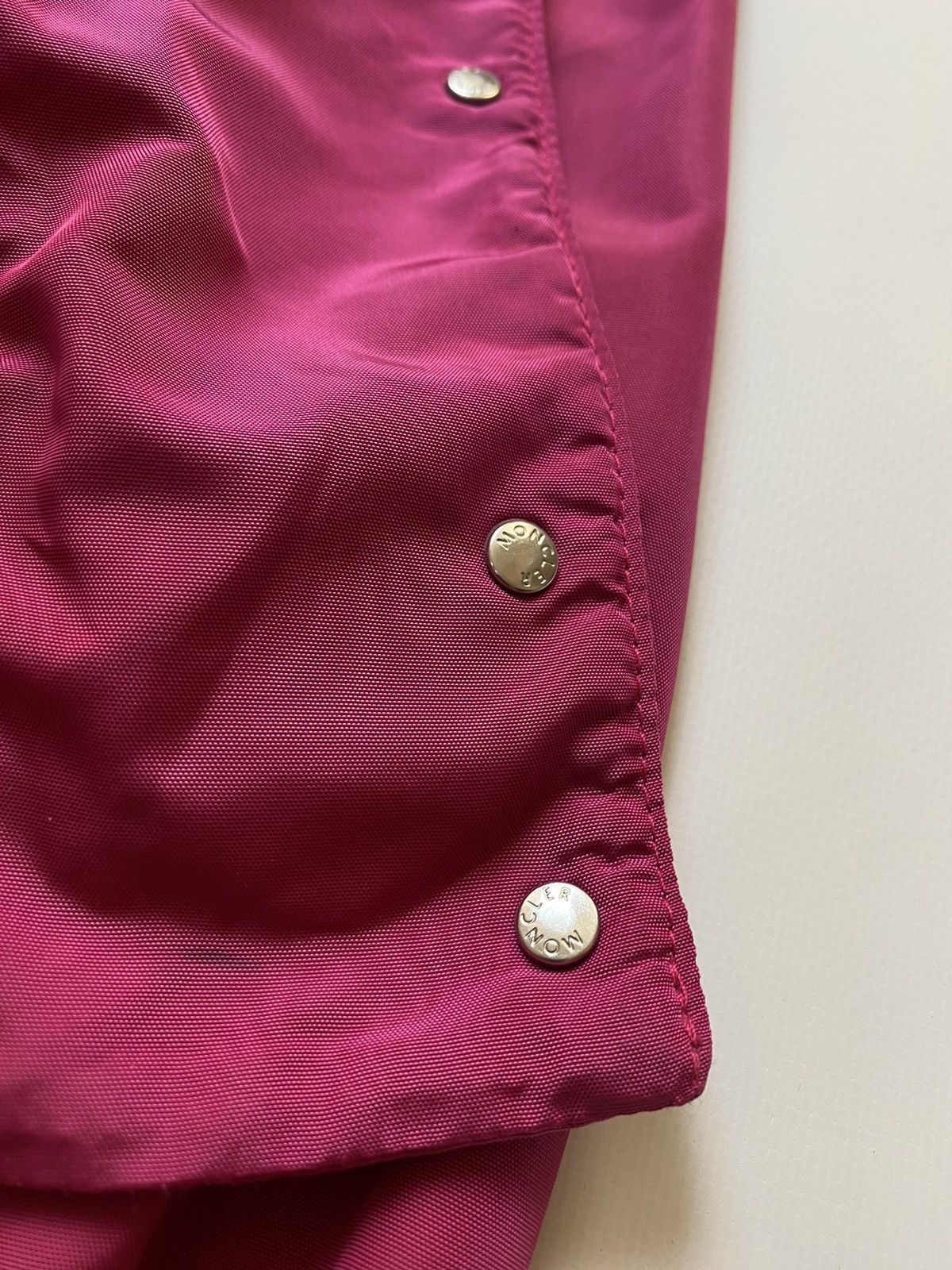 Moncler 🚨 Moncler vintage pink nylon button jacket bomber womans M 2 Size M / US 6-8 / IT 42-44 - 13 Thumbnail