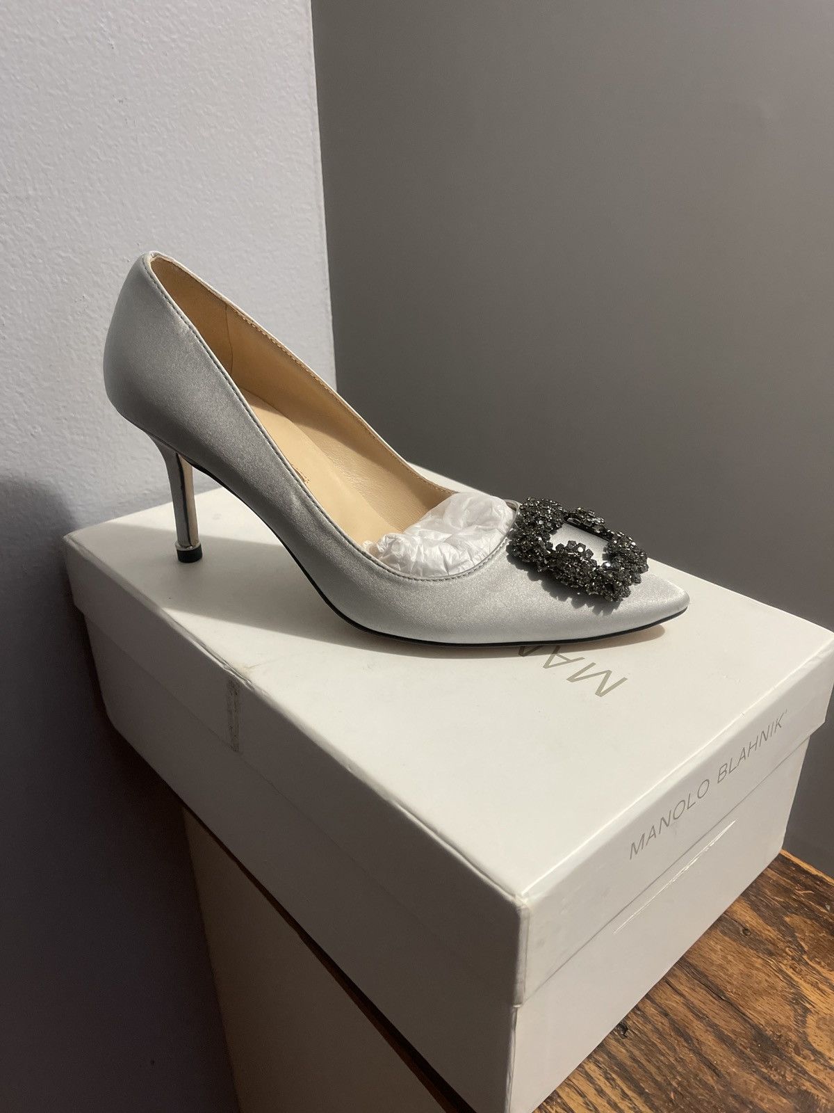 Manolo Blahnik HANGISI Satin Pumps Size US 8 / IT 38 - 1 Thumbnail