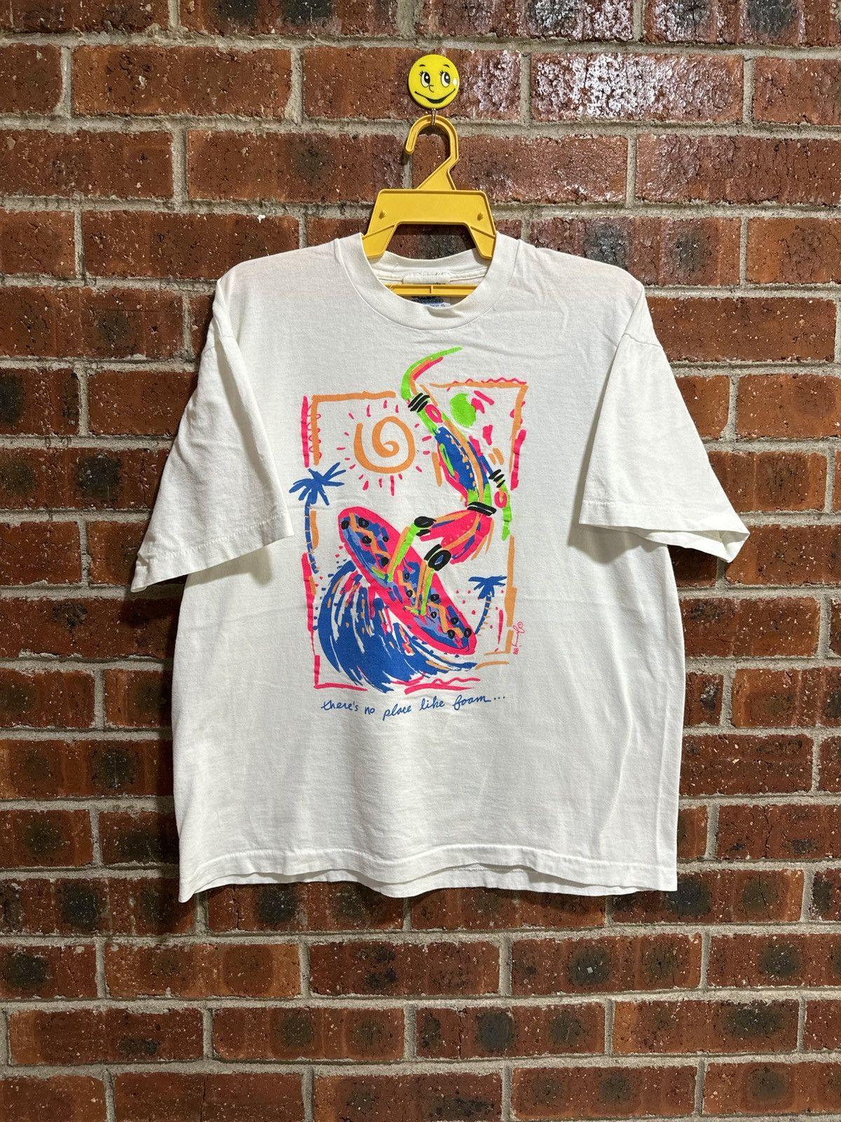 Fruit Of The Loom × Vintage Vintage Sharky’s By Jim Benton Faded Tee Size US XL / EU 56 / 4 - 1 Thumbnail