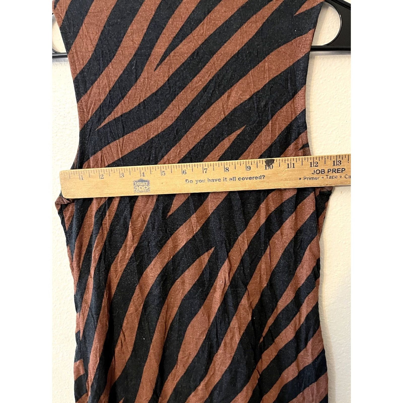 Express Express MockNeck Blouse women’s Top M brown Black animal Print Sleeveless Size M / US 6-8 / IT 42-44 - 4 Thumbnail