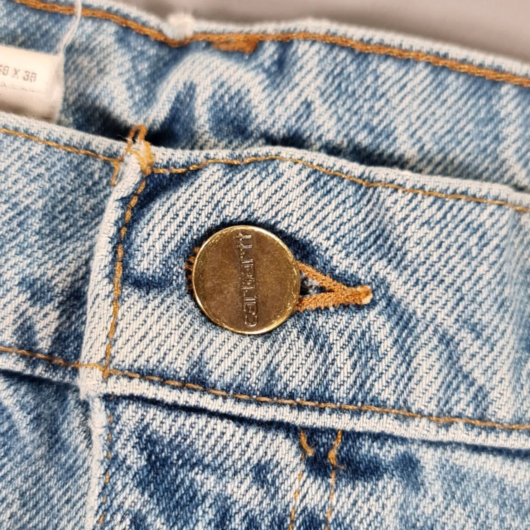 Carhartt VINTAGE Carhartt Jeans Blue W38 L30 Relaxed Fit Straight Denim 90s B17-DST Mens Size US 38 / EU 54 - 3 Thumbnail
