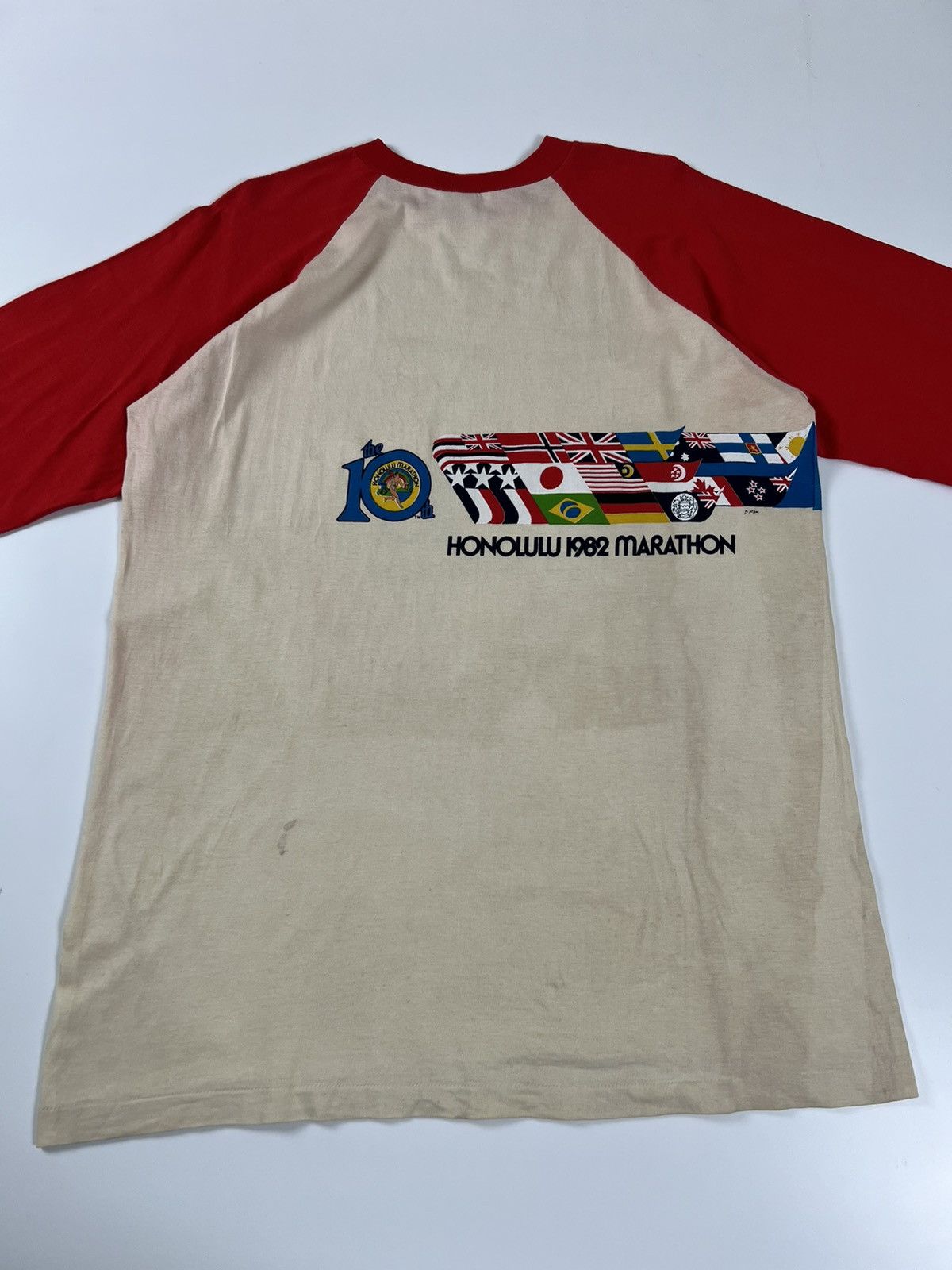 Vintage Vintage 1982 Honolulu Marathon Long Sleeve Tshirt Size US XL / EU 56 / 4 - 8 Thumbnail