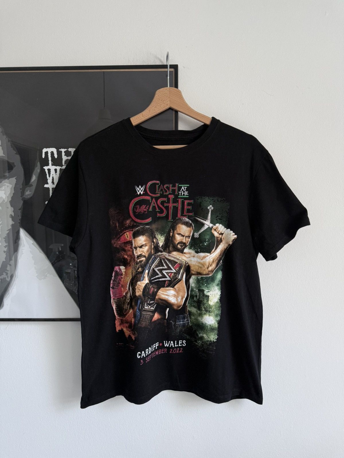 WWE Vintage 2022 WWE Clash At The Castle Cardiff Wales T-Shirt Size US M / EU 48-50 / 2 - 1 Thumbnail