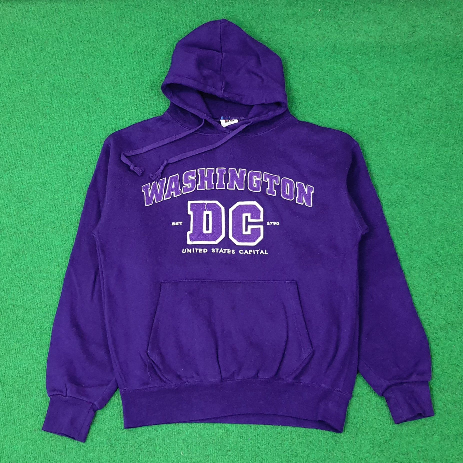 DC Vintage DC Washington United State Capital Hoodie C246N26 Size US M / EU 48-50 / 2 - 1 Thumbnail