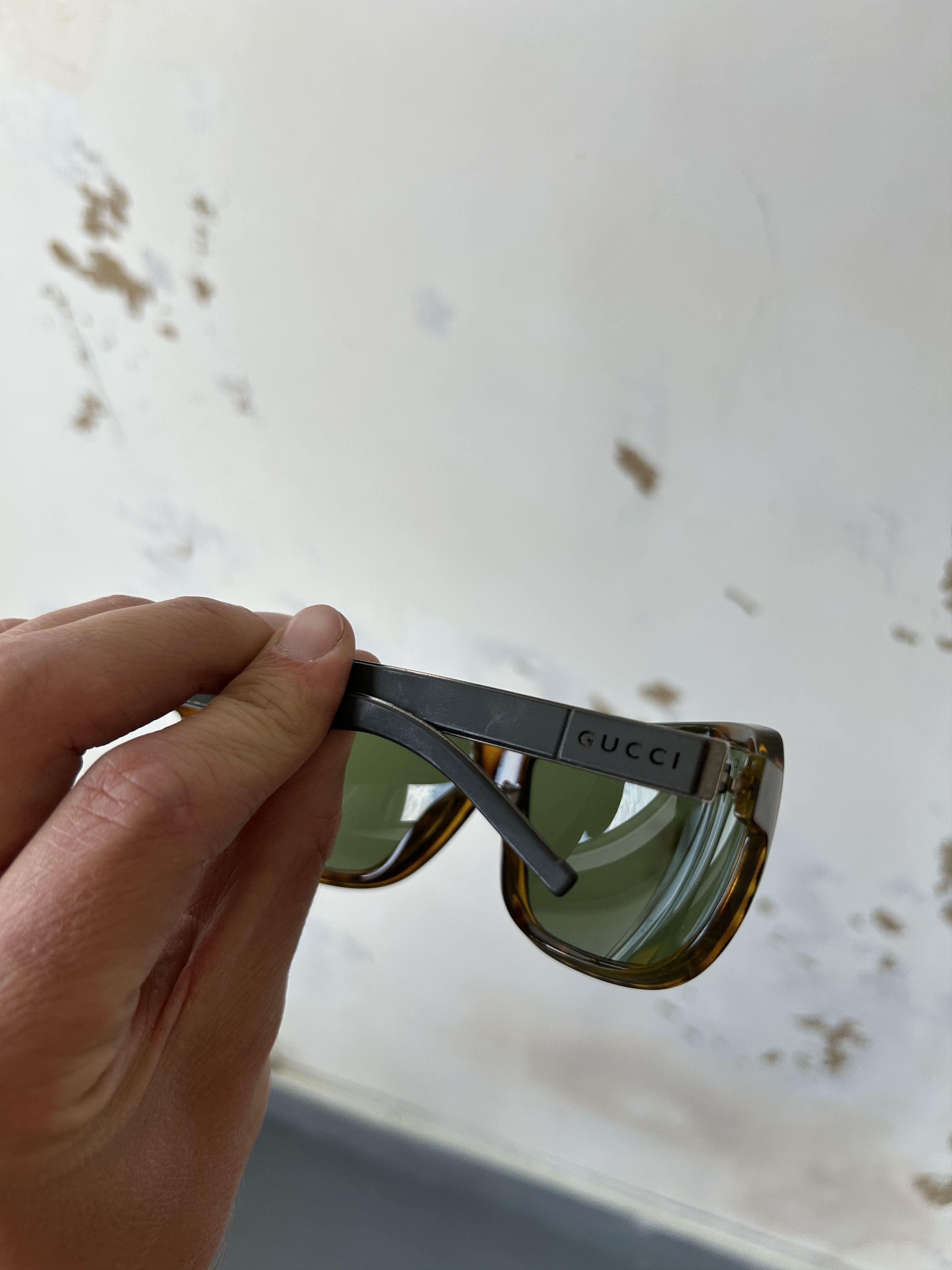 Gucci Gucci Y2K Sunglasses 00s Plastic Frame Vintage Glamour Size ONE SIZE - 4 Thumbnail