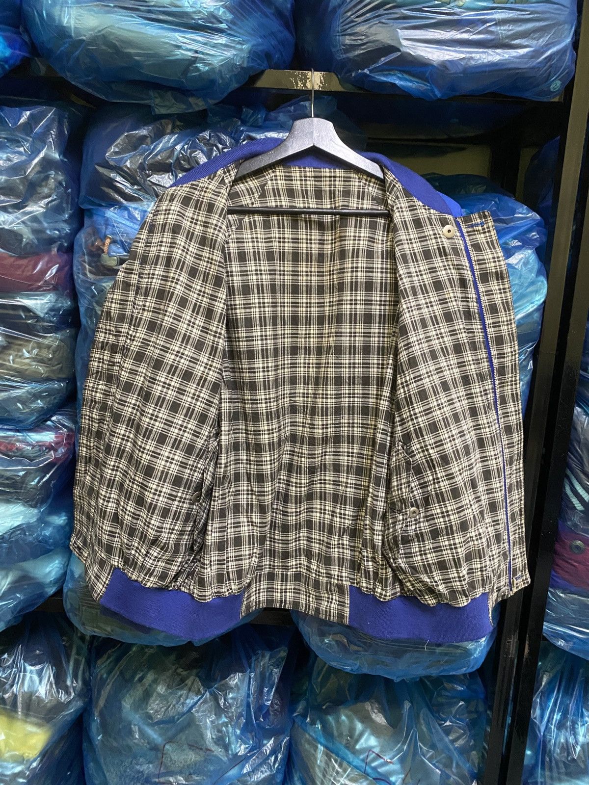 Vintage VINTAGE BLUE BOMBER JACKET Size US L / EU 52-54 / 3 - 4 Thumbnail