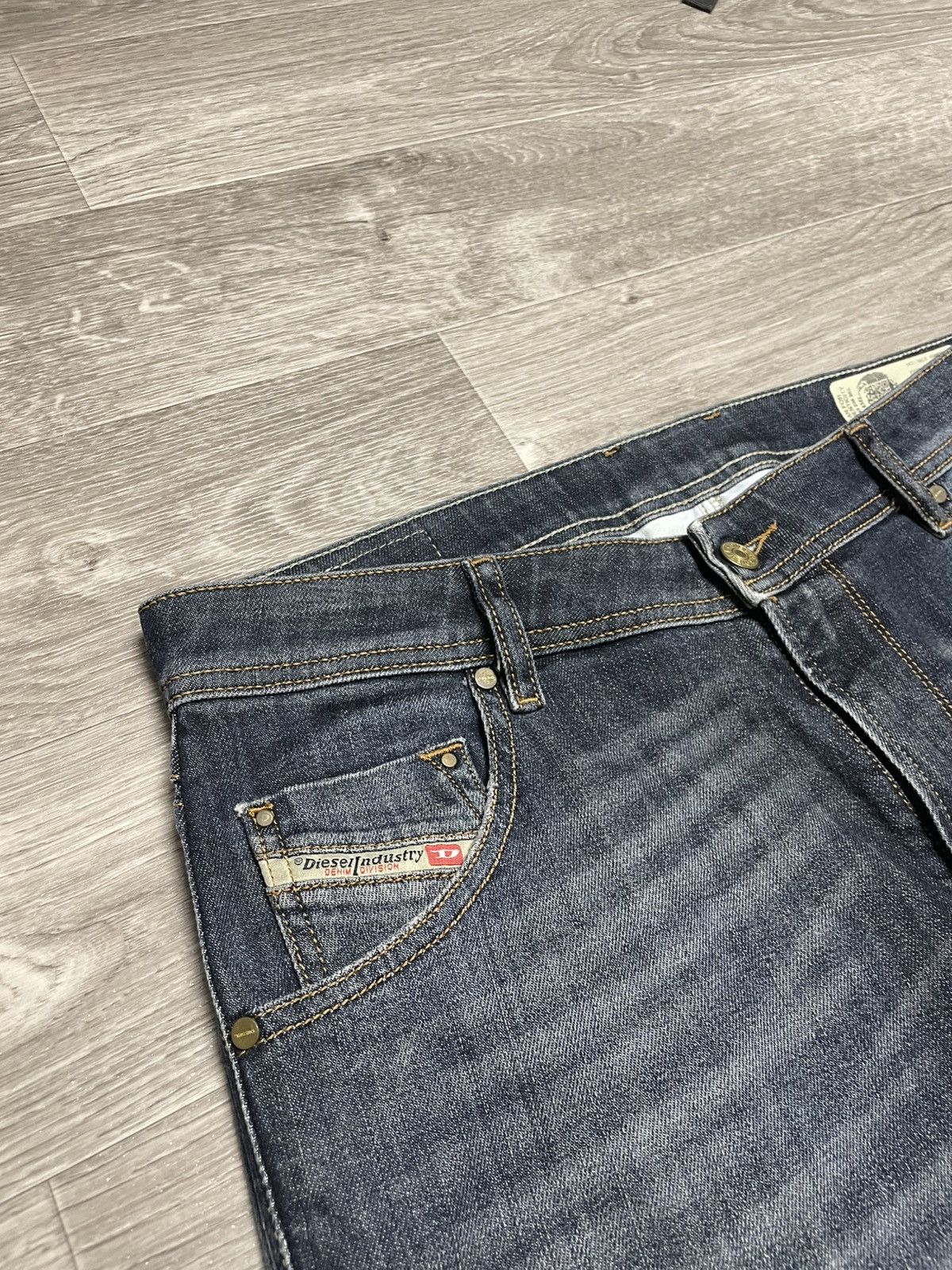 Diesel Vintage Diesel Krayver Regular Fit Blue Wash Denim Jeans 32 Size US 32 / EU 48 - 6 Thumbnail