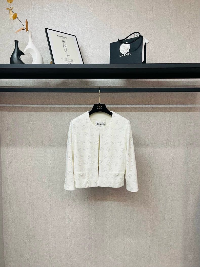 Chanel Chanel White Beaded Jacket with Short Sleeves- DMC Size US M / EU 48-50 / 2 - 1 Thumbnail